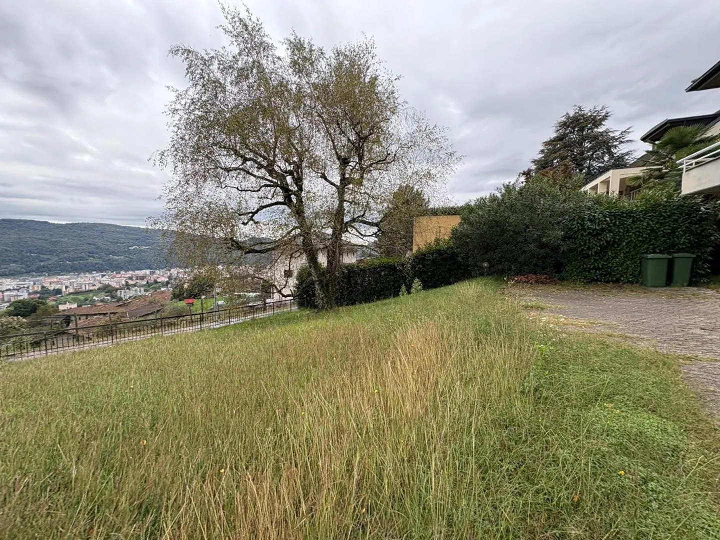 7-Zimmer-Villetta an sehr sonniger, ruhiger Aussichtslage - Foto 17 di 22