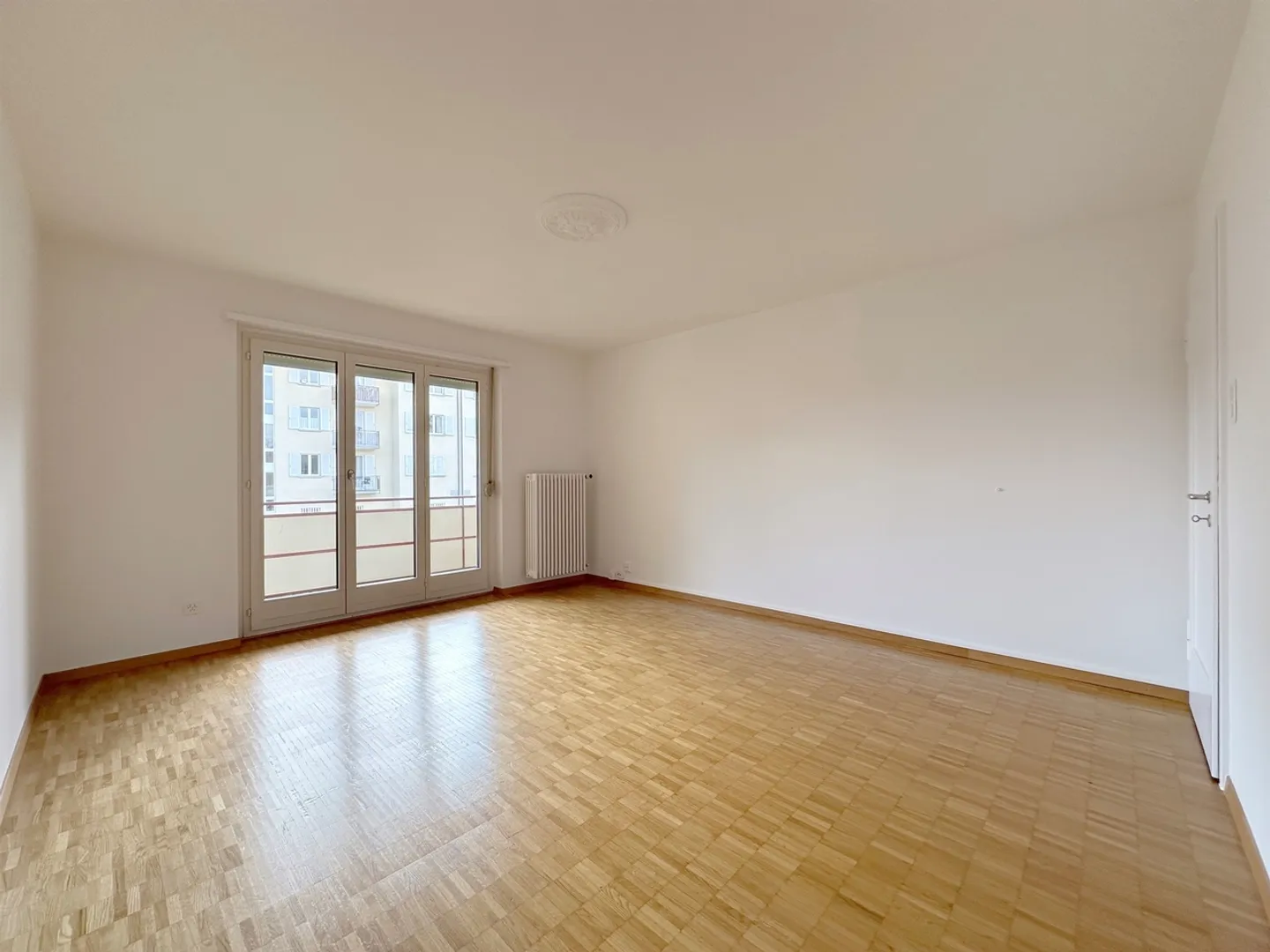 Profitez de la soirée sur le grand balcon - Limité à 1 an ! - Photo 2 sur 4