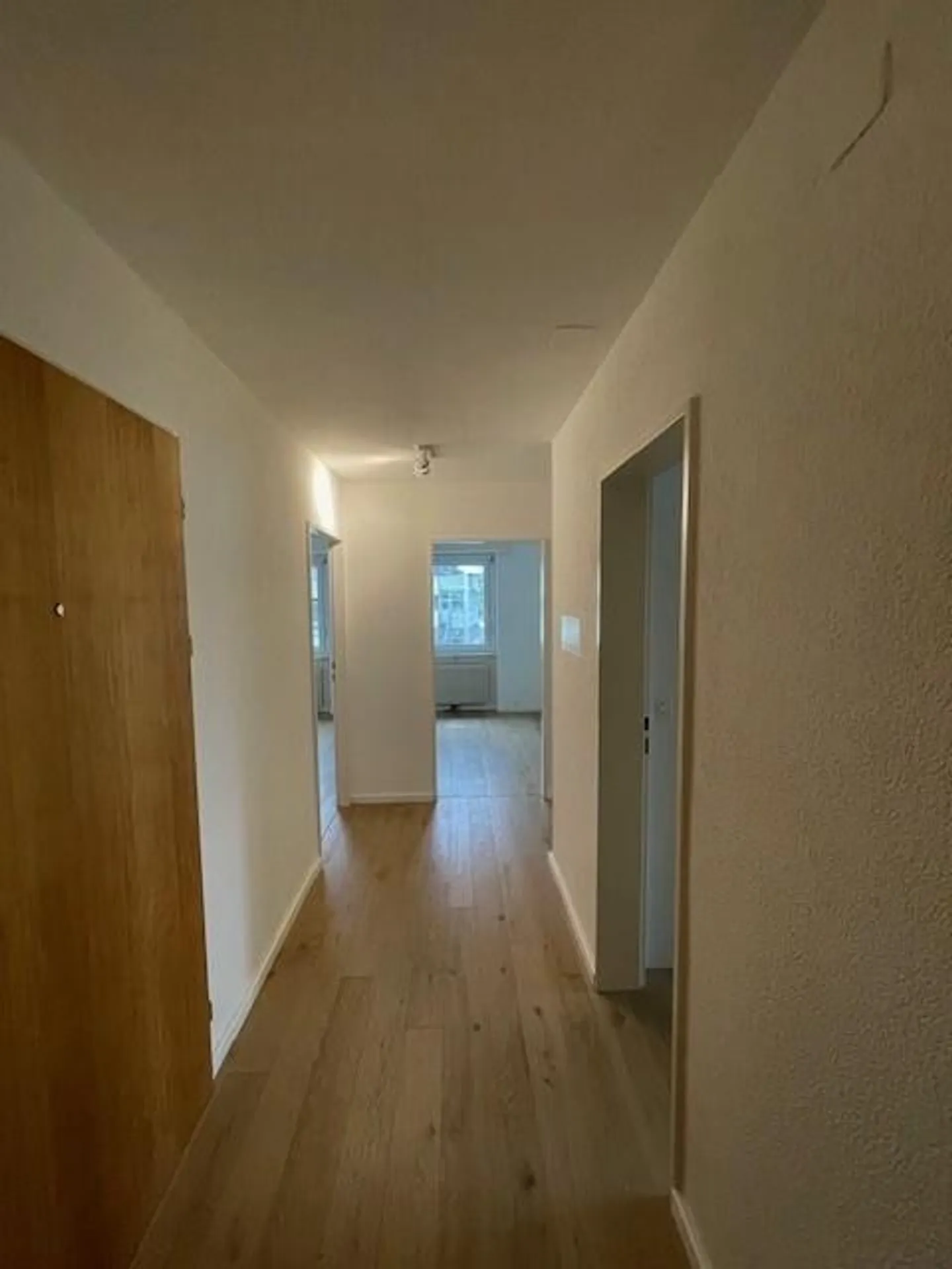 Helle Parterre Wohnung - Foto 3 von 7