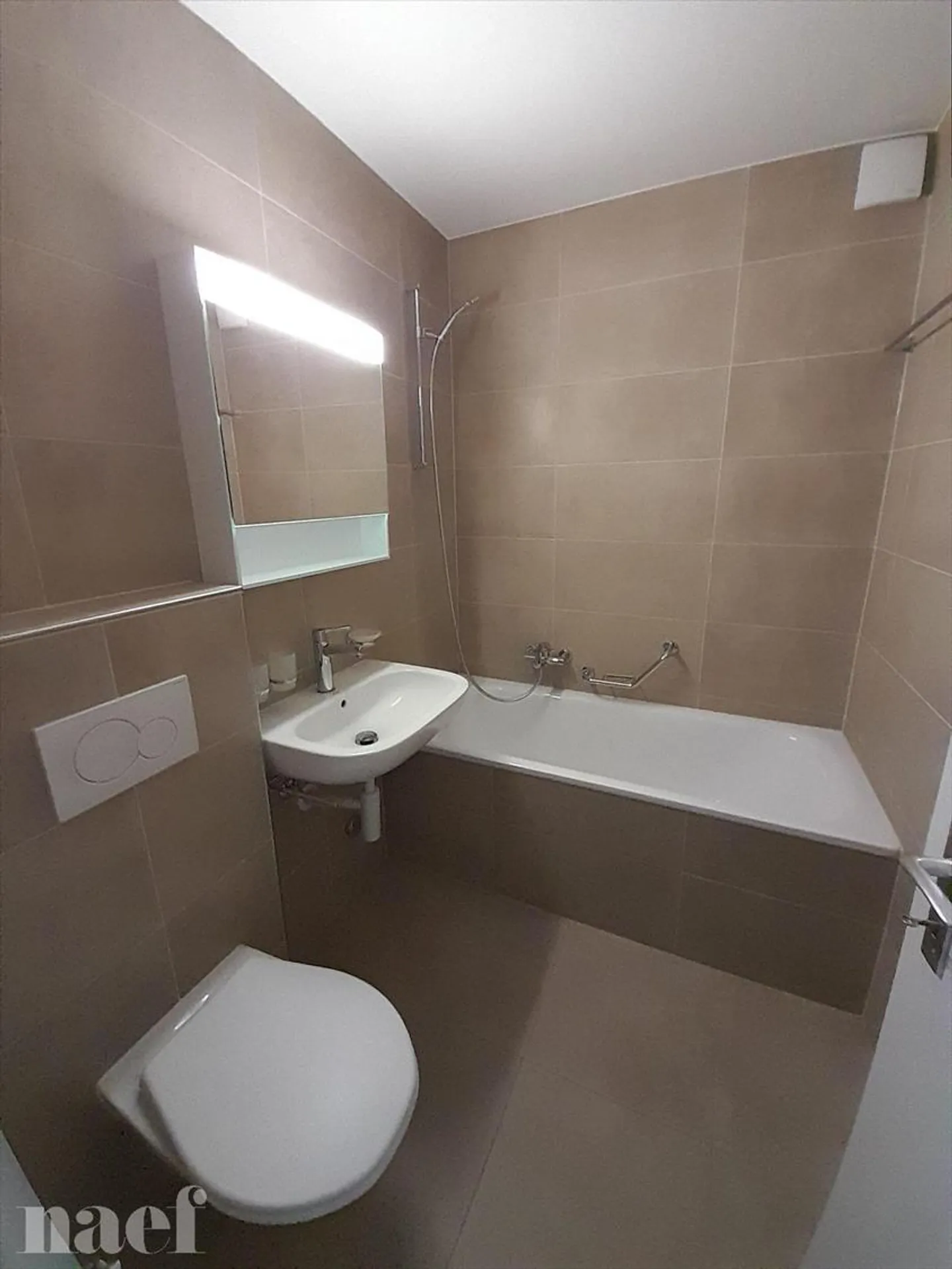 2-room apartment - Photo 7 of 7