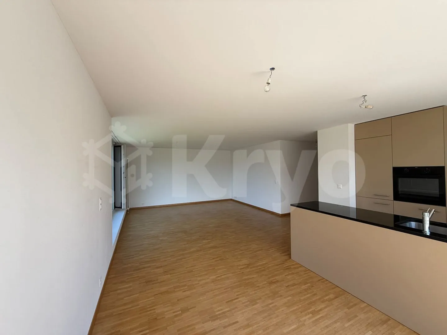 Charmant Appartement Attique - Photo 4 sur 9