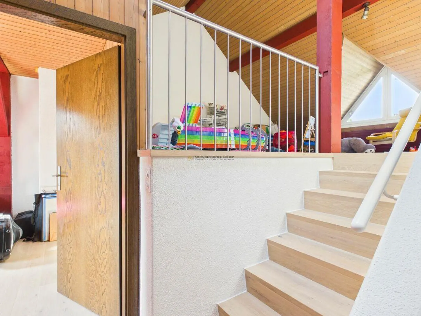 Plenty of Space for Young and Old: Family-Friendly Townhouse with Converted Attic & Lake View - Photo 8 of 19