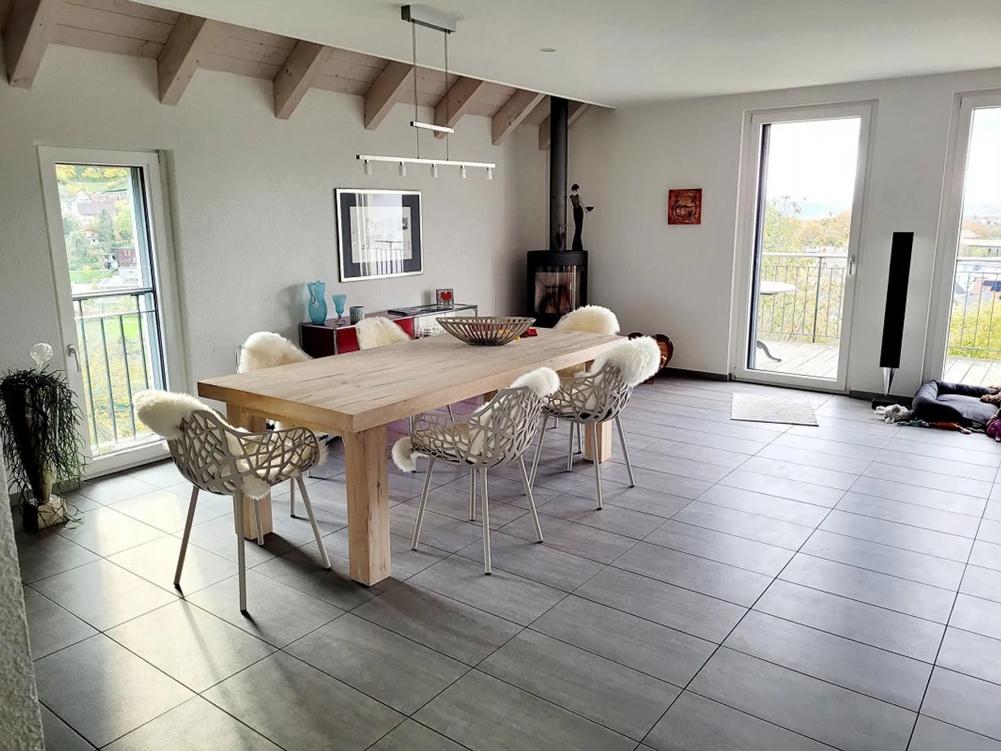 Appartement en attique original avec un agencement attrayant dans un quartier résidentiel calme - Photo 8 sur 17