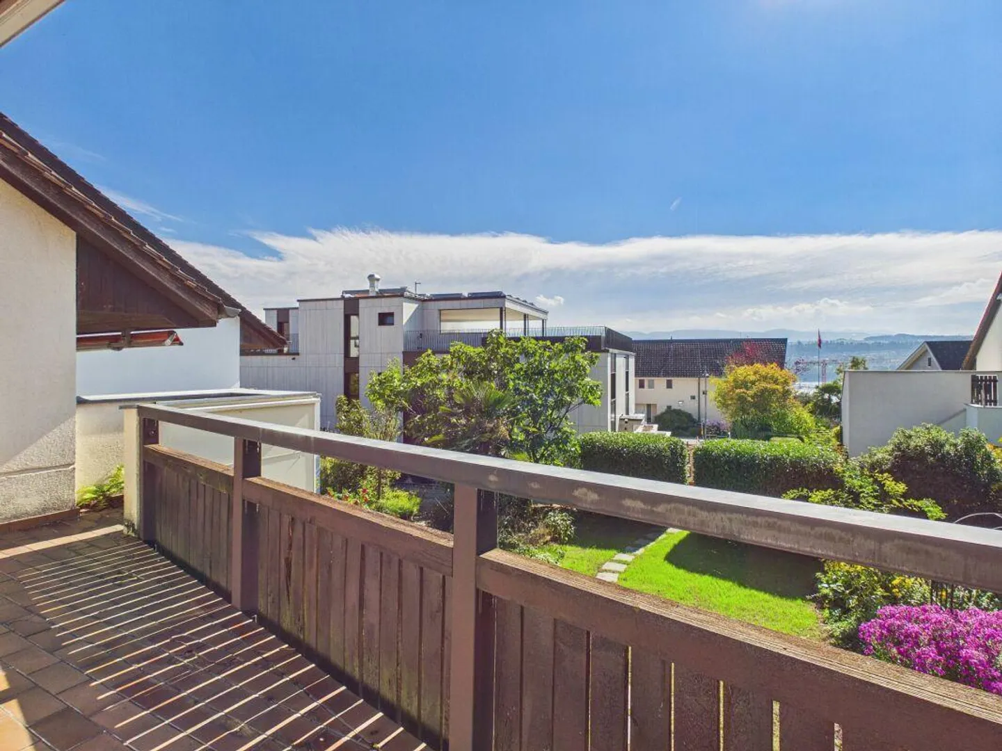 Plenty of Space for Young and Old: Family-Friendly Townhouse with Converted Attic & Lake View - Photo 17 of 19