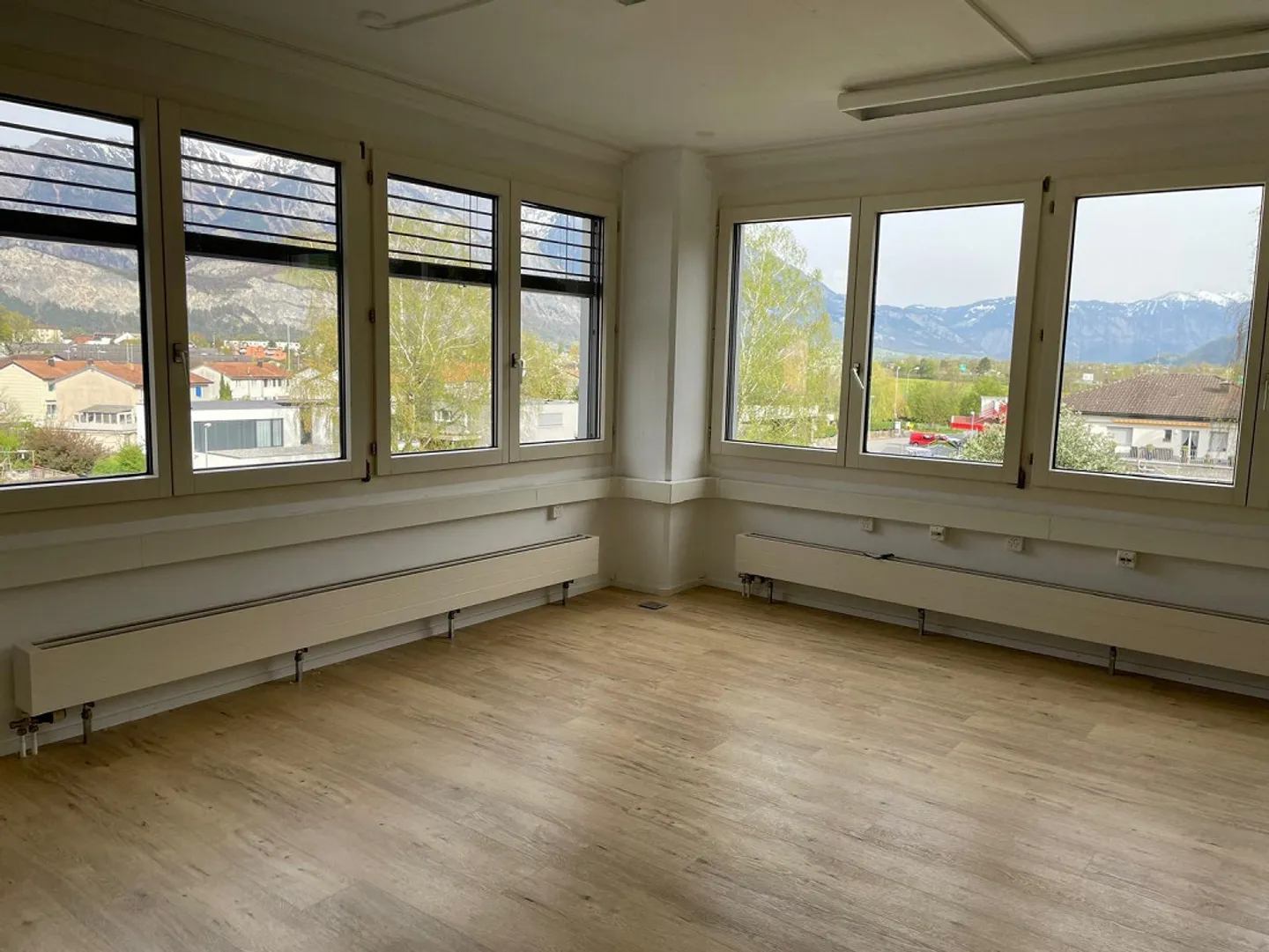 Last office or commercial space for rent and prime location - Photo 3 of 6