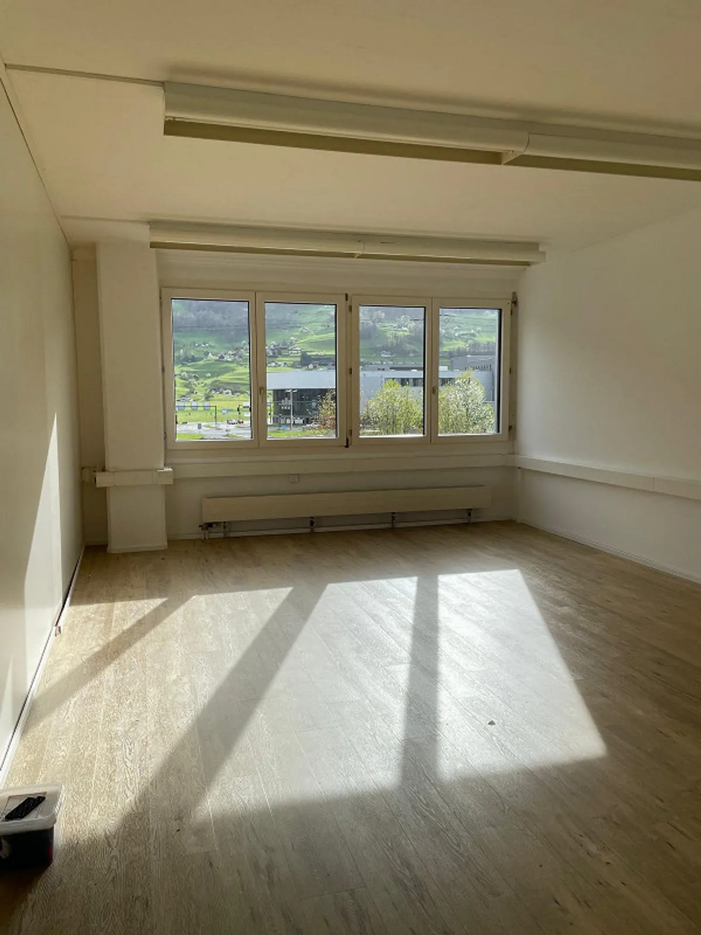 Last office or commercial space for rent and prime location - Photo 4 of 6