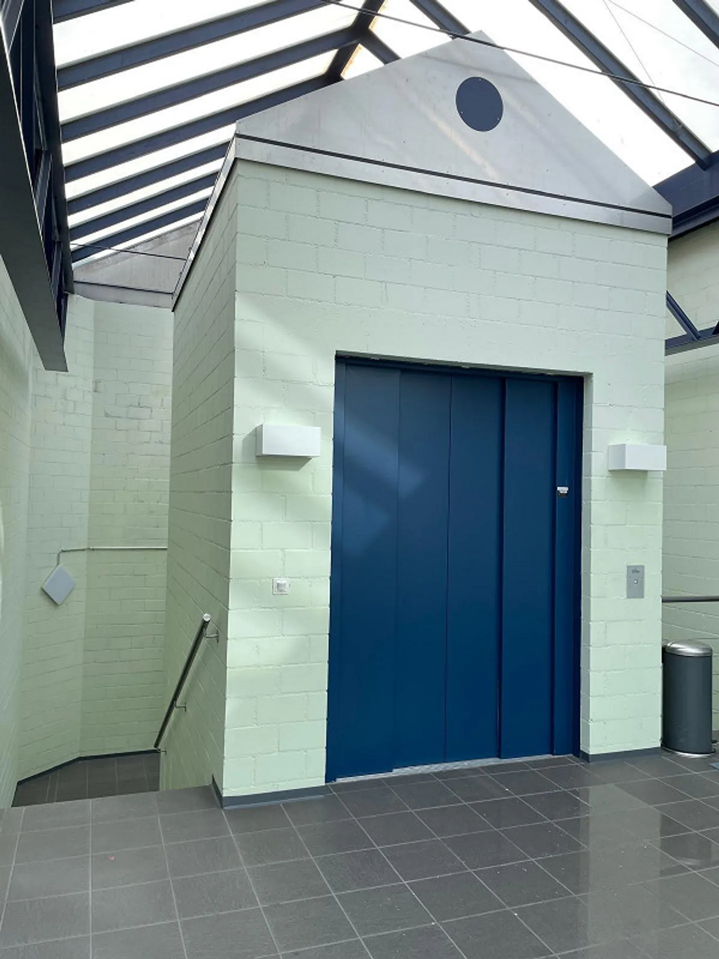 Last office or commercial space for rent and prime location - Photo 6 of 6