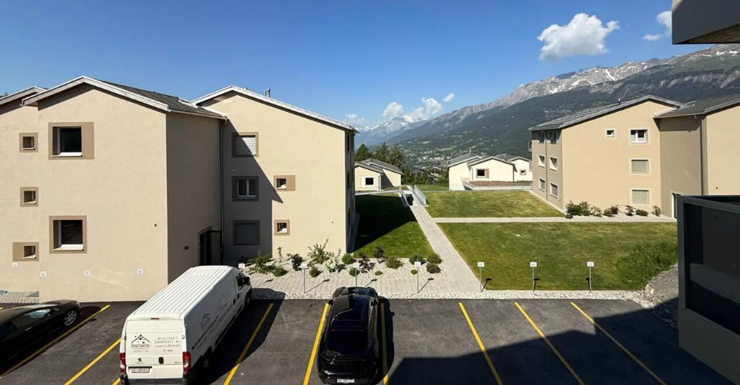 Spacious Apartment in Valais - Photo 4 of 6