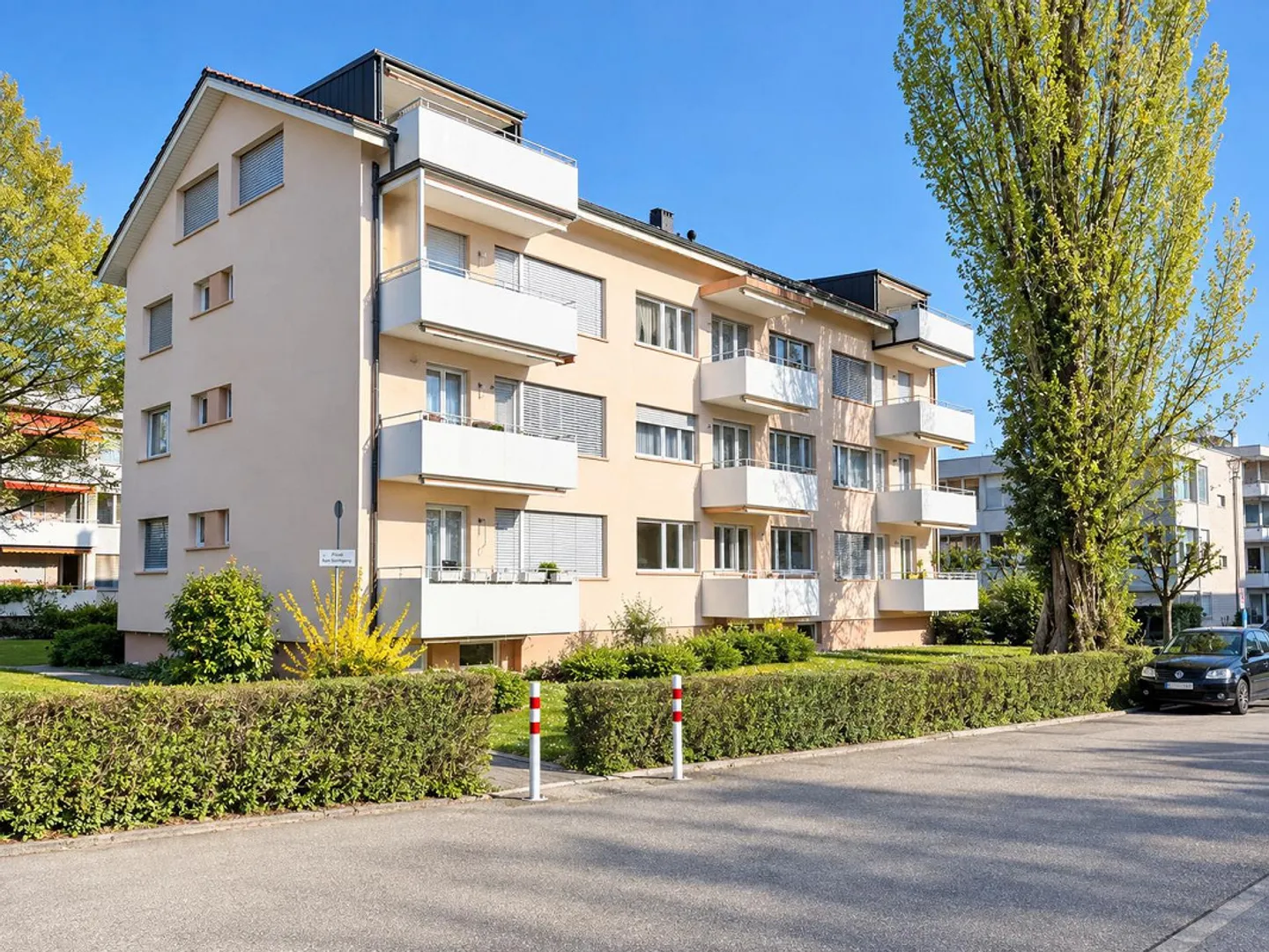 Charming 2.5-room attic apartment with balcony in Bettlach for rent! - Photo 2 of 11