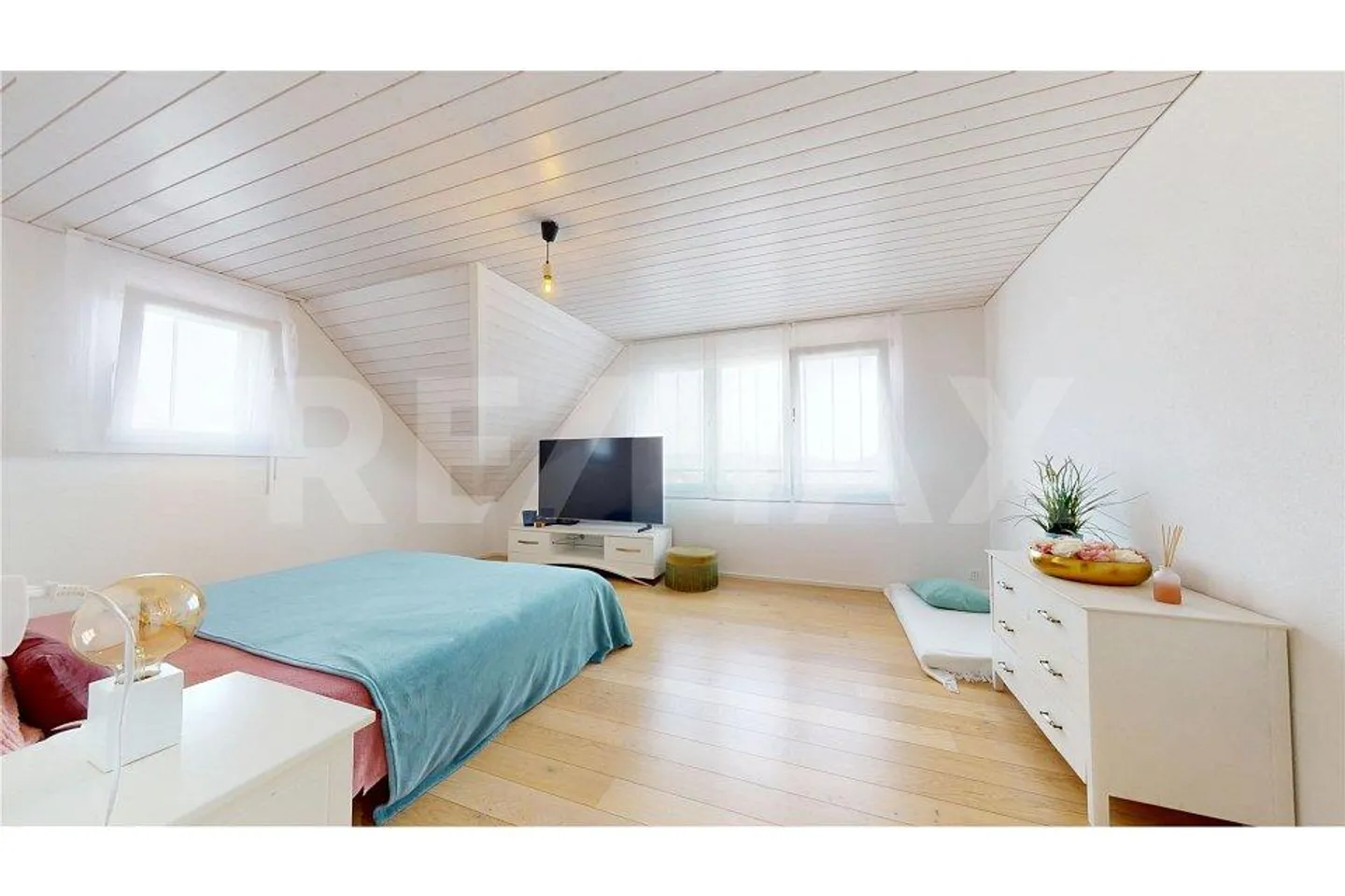 Vivere moderno e posizione tranquilla in collina - Foto 7 di 10