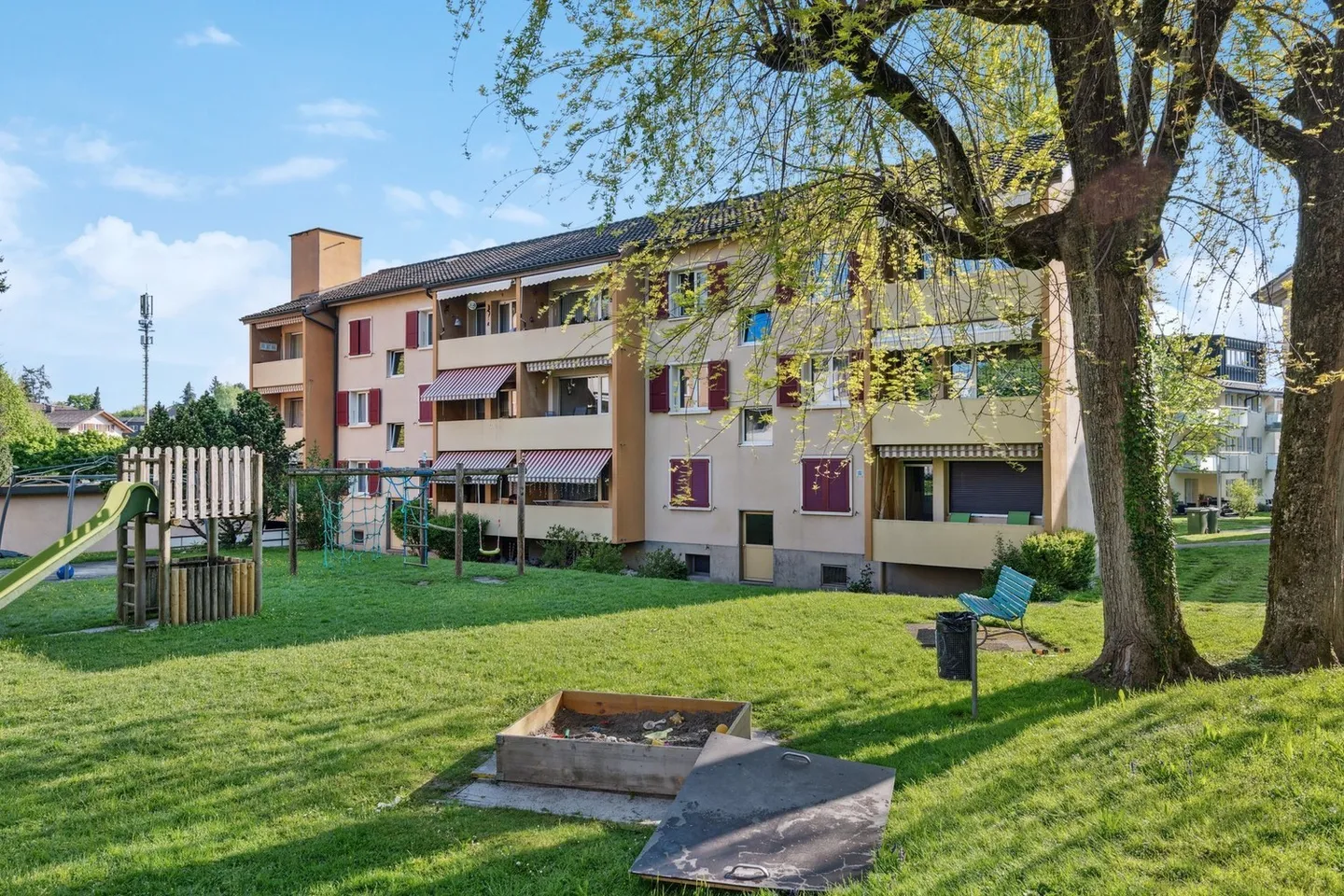 Apartment for rent - Photo 2 of 9