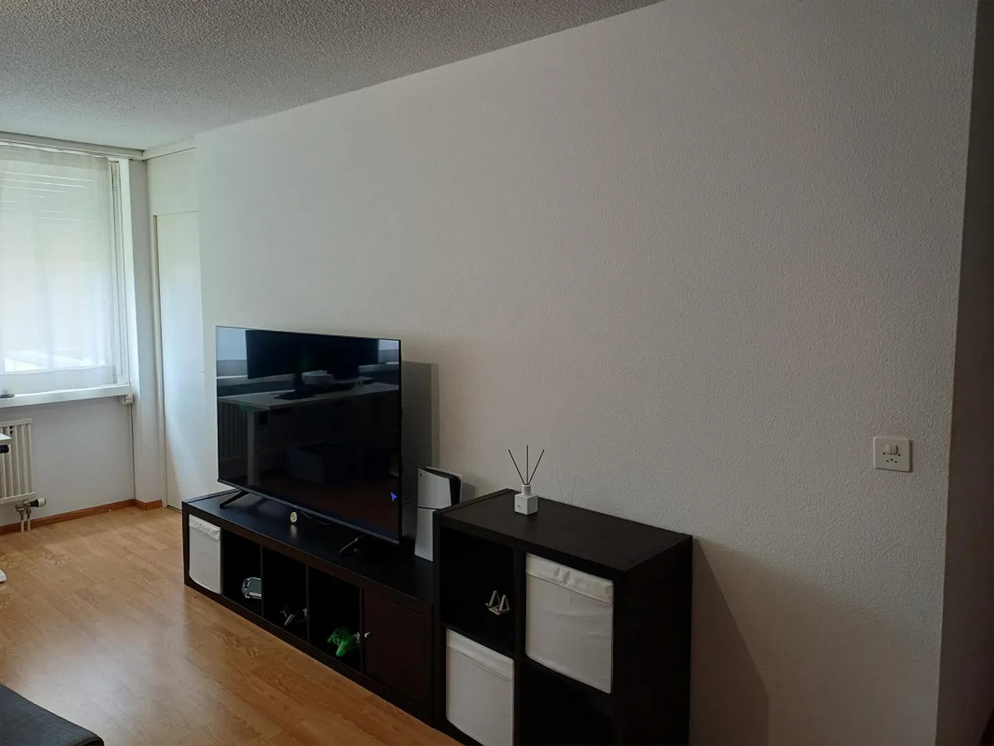 Appartement 1,5 pièces avec balcon et belle vue à Regensdorf - Photo 3 sur 9