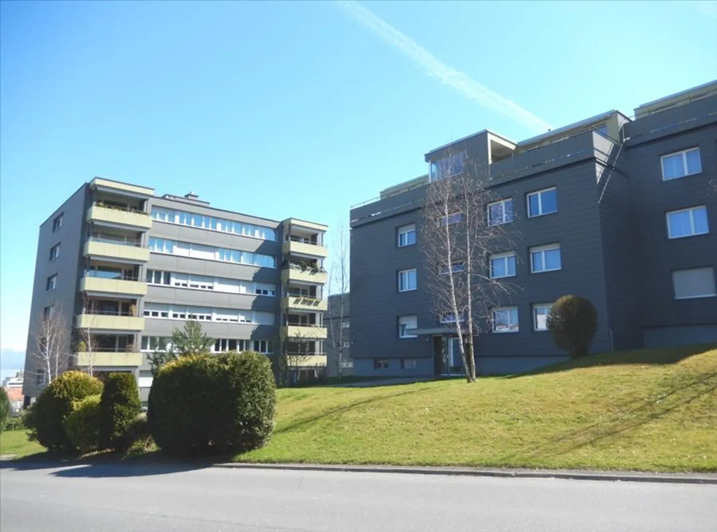 Appartement dans un quartier résidentiel agréable - Photo 1 sur 8