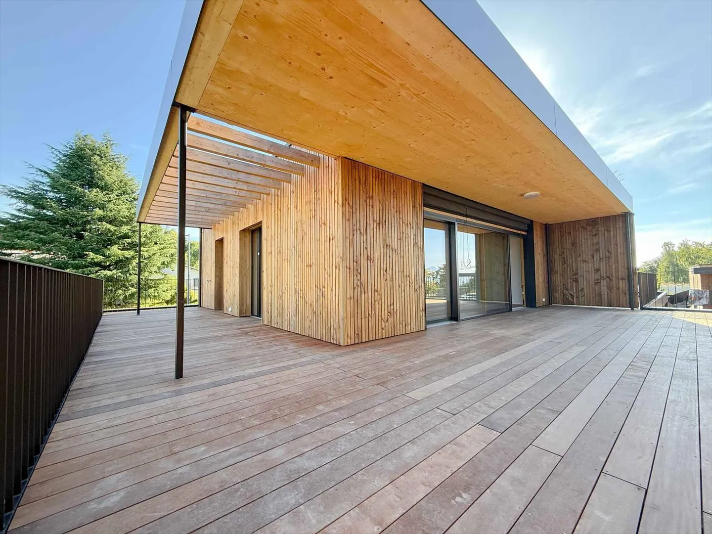 Penthouse 5.5 Zimmer - Foto 1 von 8