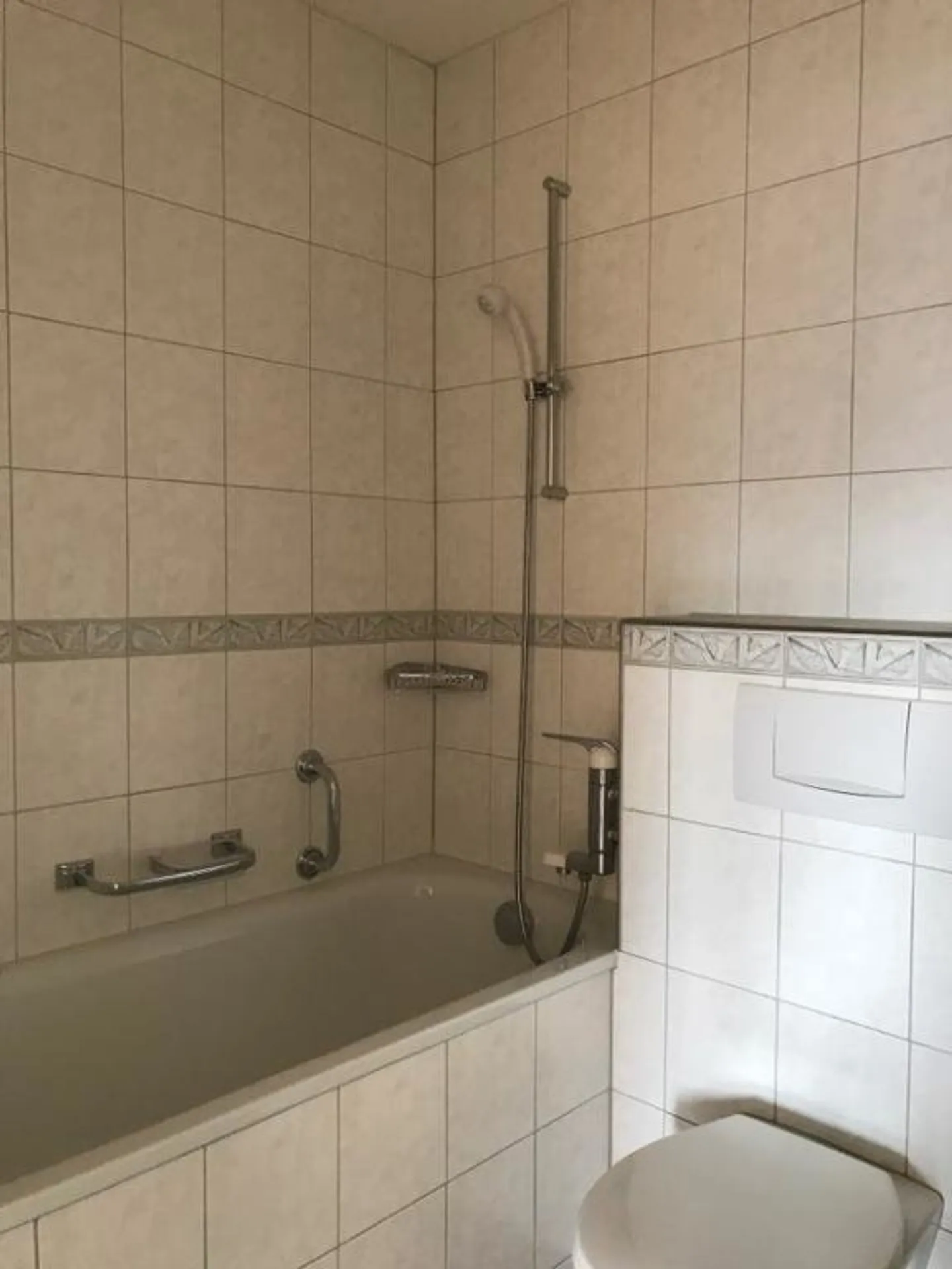 In una posizione tranquilla e verde - Foto 5 di 11