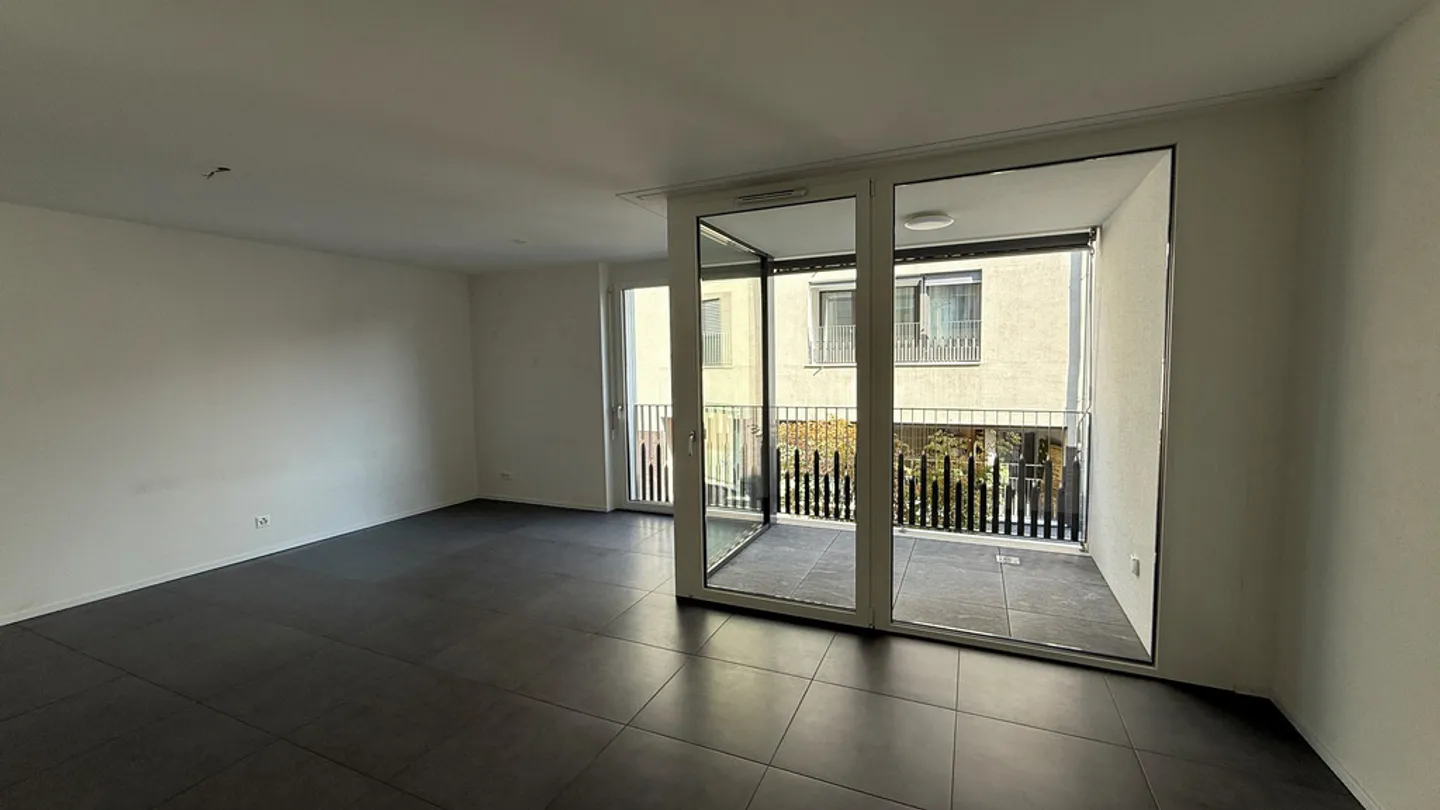 2.5 Room Apartment - Photo 1 of 9