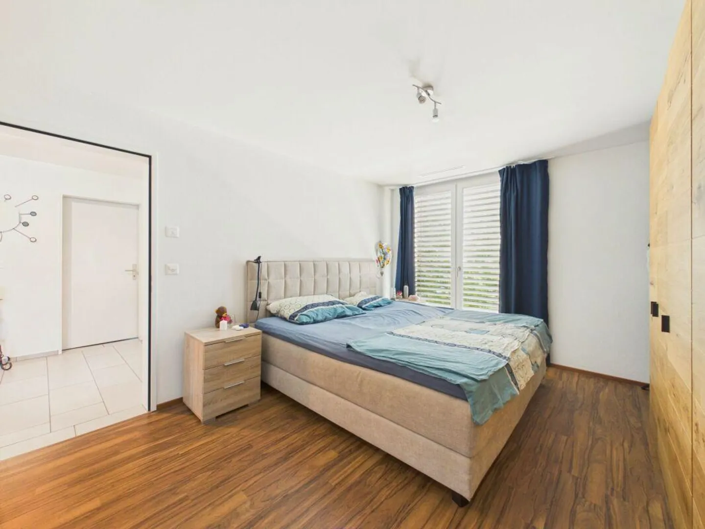 Vivre généreusement - Appartement de 4,5 pièces avec 124 m² et grand balcon - Photo 6 sur 19