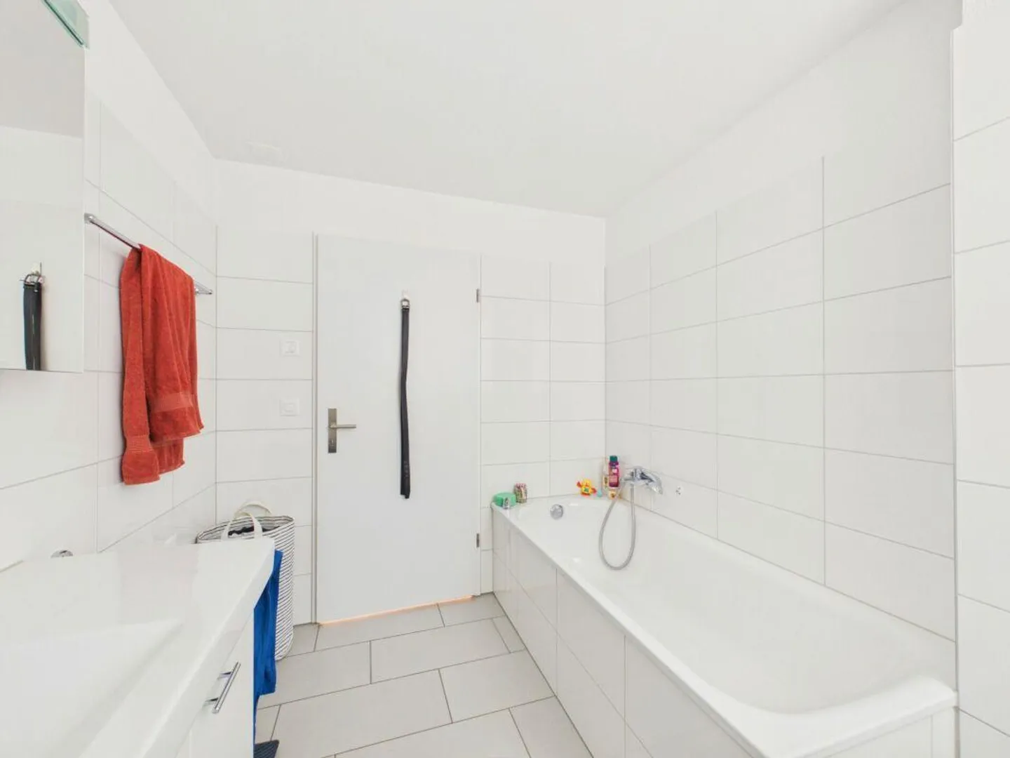 Vivre généreusement - Appartement de 4,5 pièces avec 124 m² et grand balcon - Photo 9 sur 19