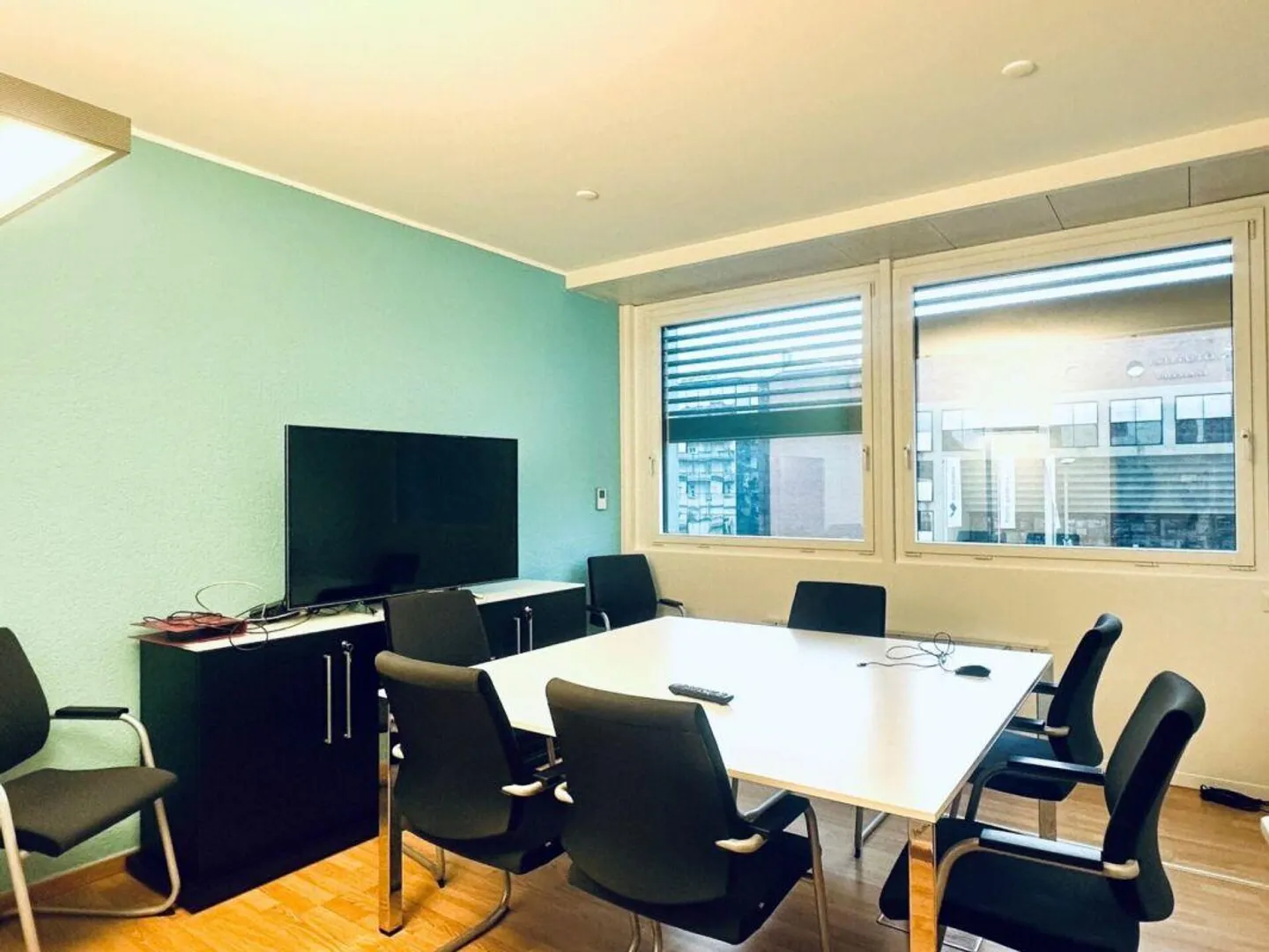 Modernes Büro mit Küche - Foto 6 von 13