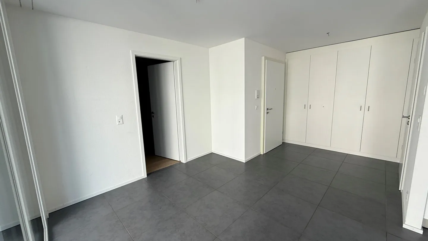 2.5 Room Apartment - Photo 4 of 9