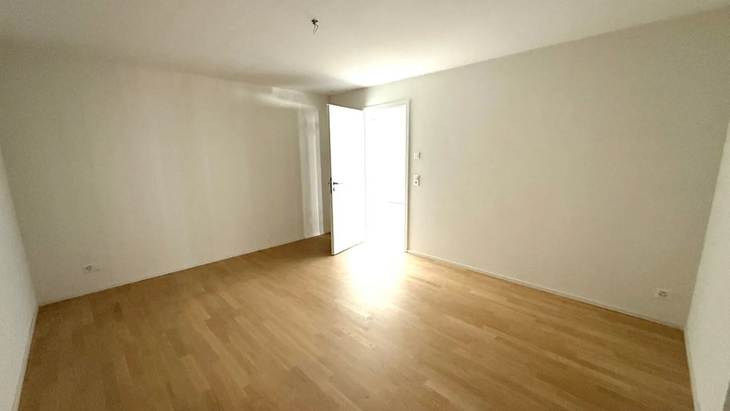 2.5 Room Apartment - Photo 5 of 9