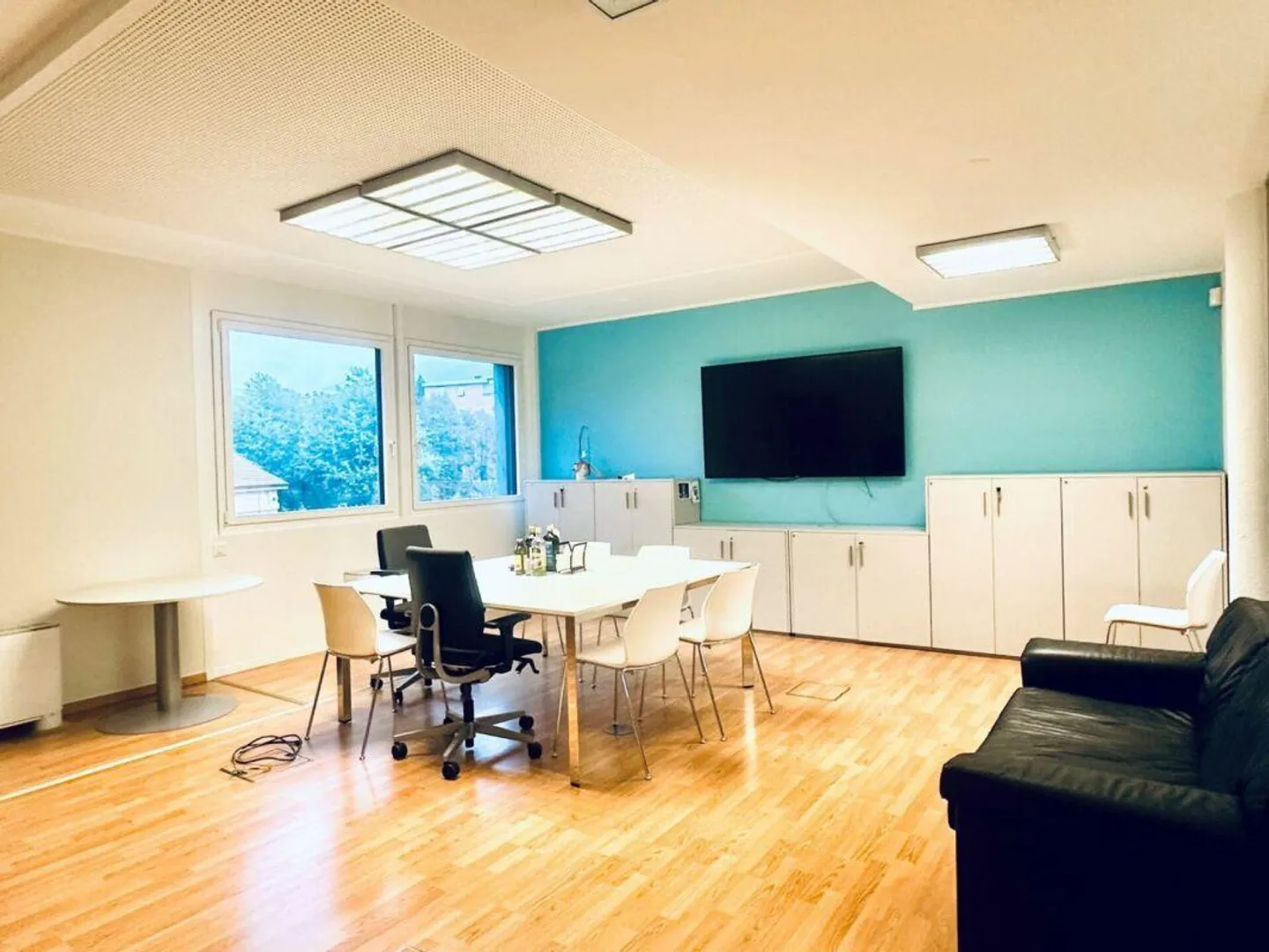 Modernes Büro mit Küche - Foto 7 von 13