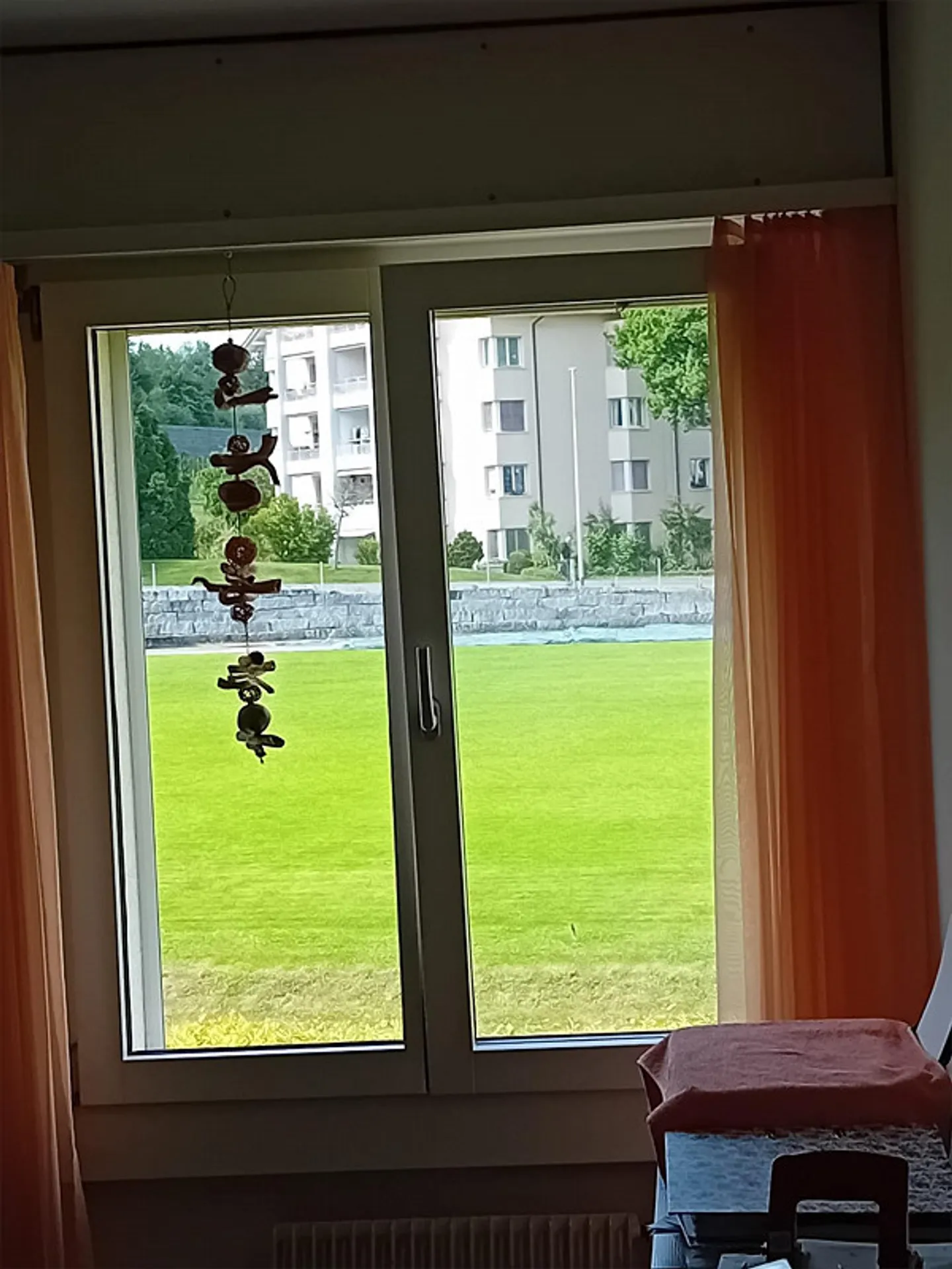 Geräumige Wohnung mit Balkon - Foto 3 von 15