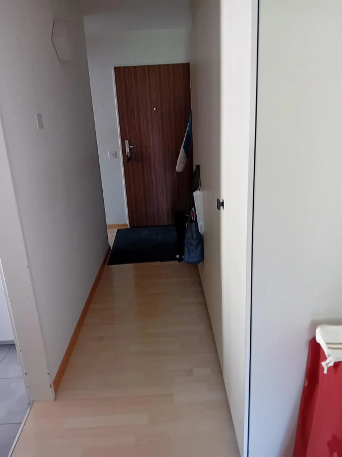 Geräumige Wohnung mit Balkon - Foto 4 von 15