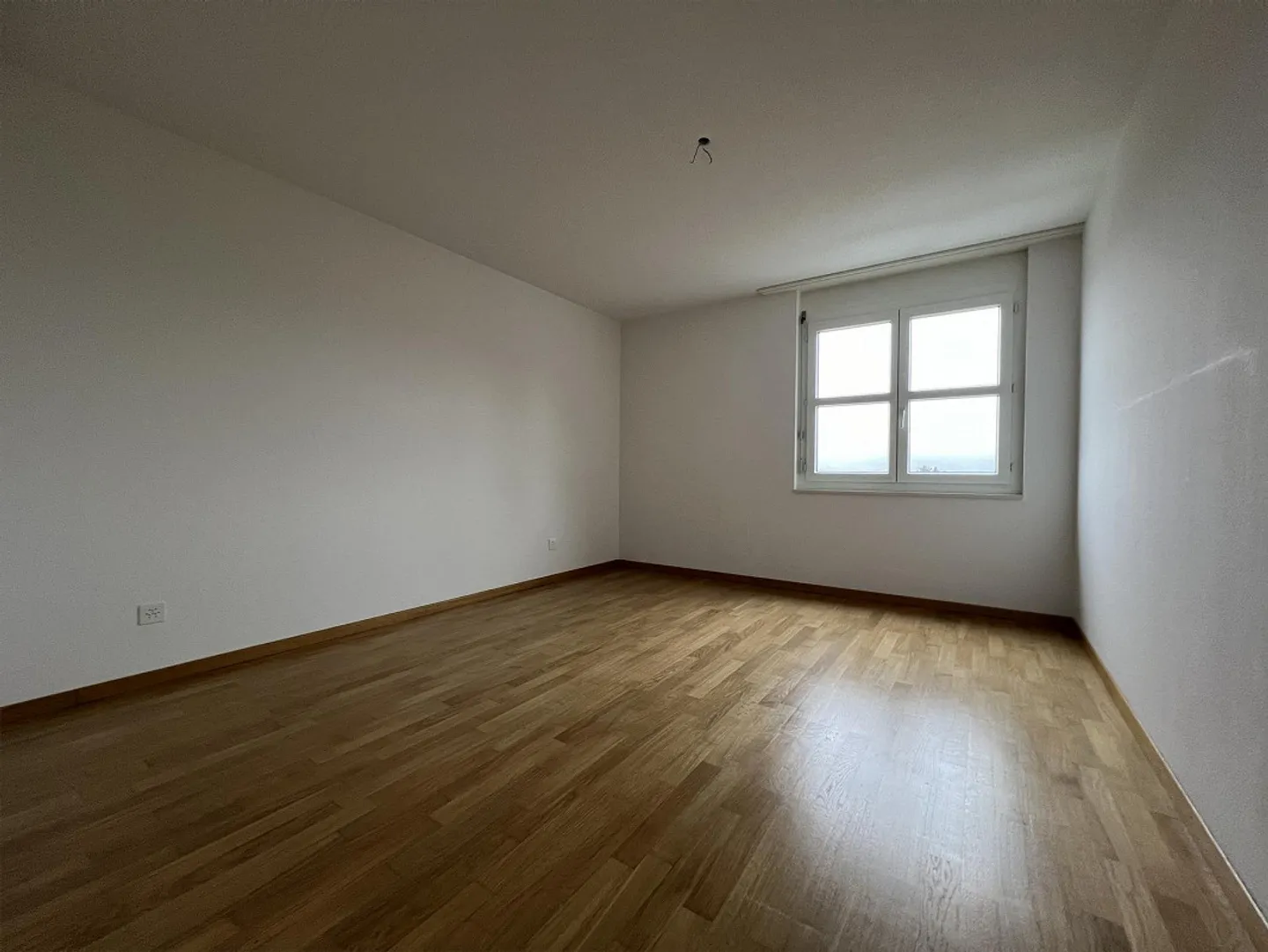 Modern Family Apartment - Photo 8 of 8