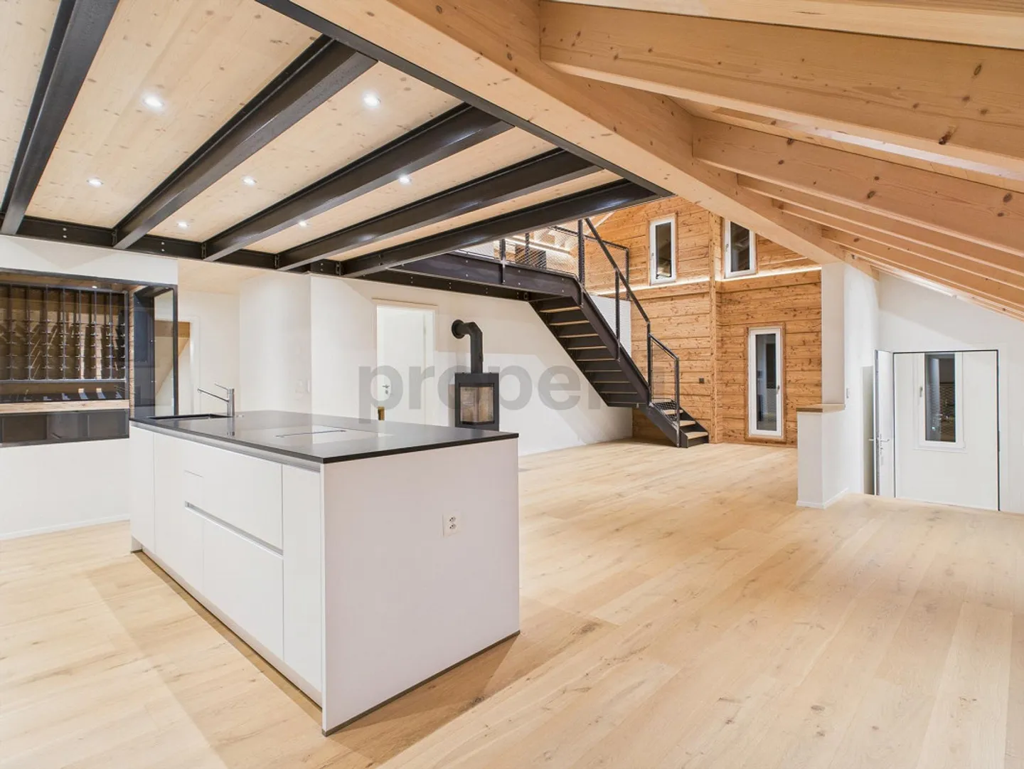 Moderne Maisonette mit Balkon - Foto 2 von 14