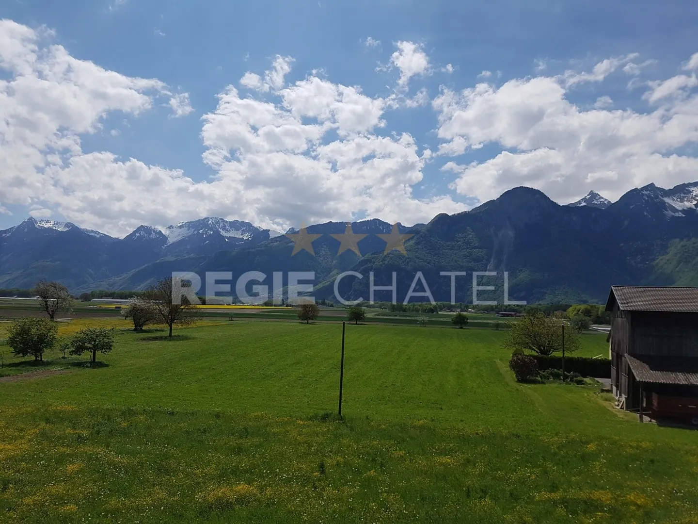 Beautiful 4.5 room apartment on the 1st floor - Photo 2 of 2