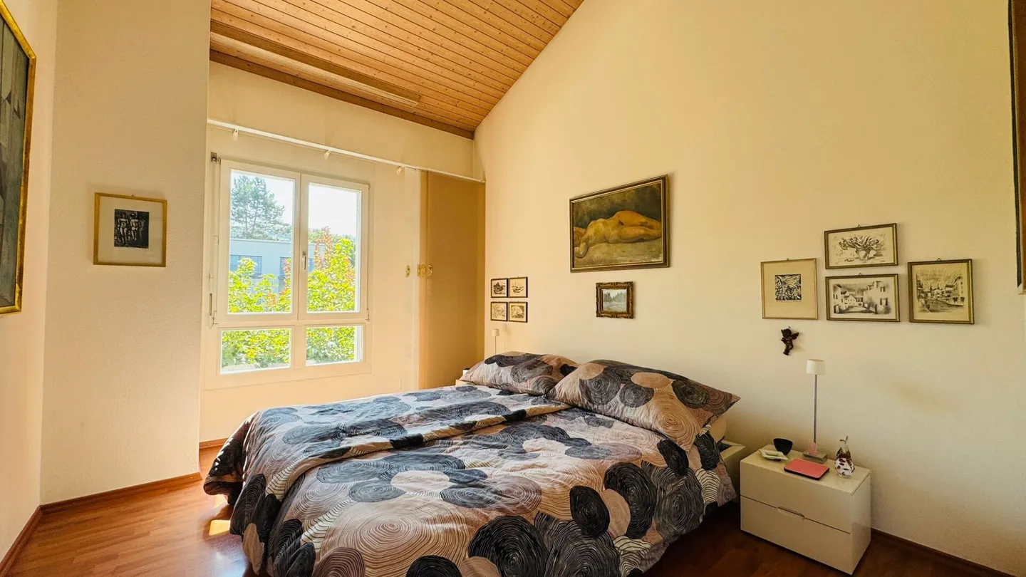 Doppel-Einfamilienhaus mit Garten, Wintergarten, Garagebox und Parkplatz in Lausen - Foto 11 von 31