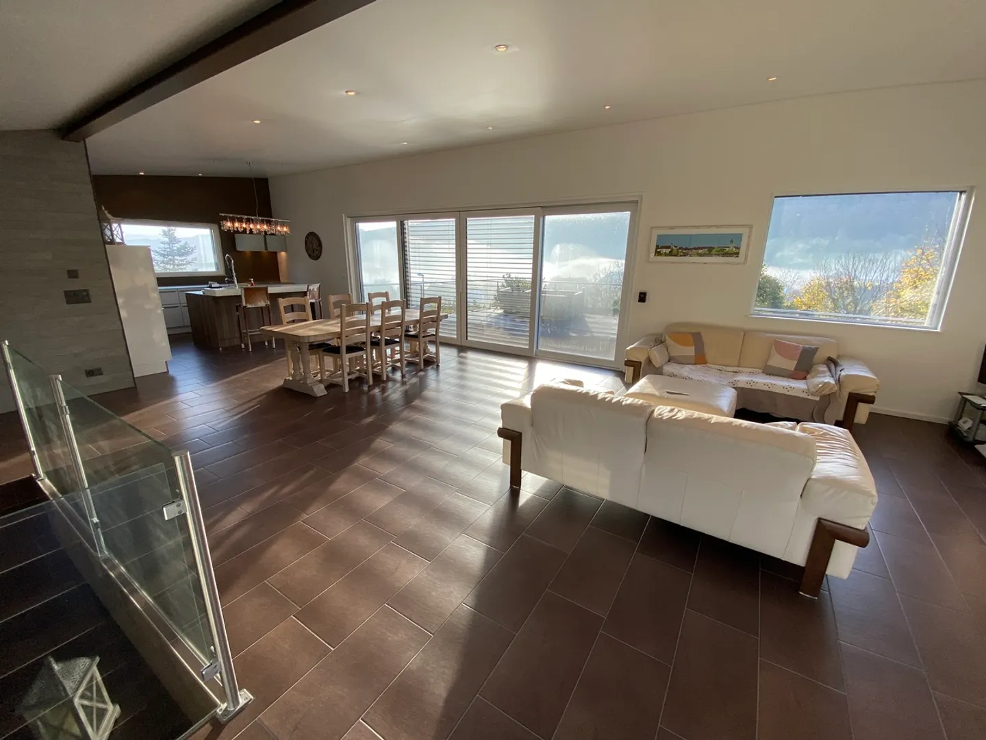 Casa familiare con piscina - Foto 4 di 32