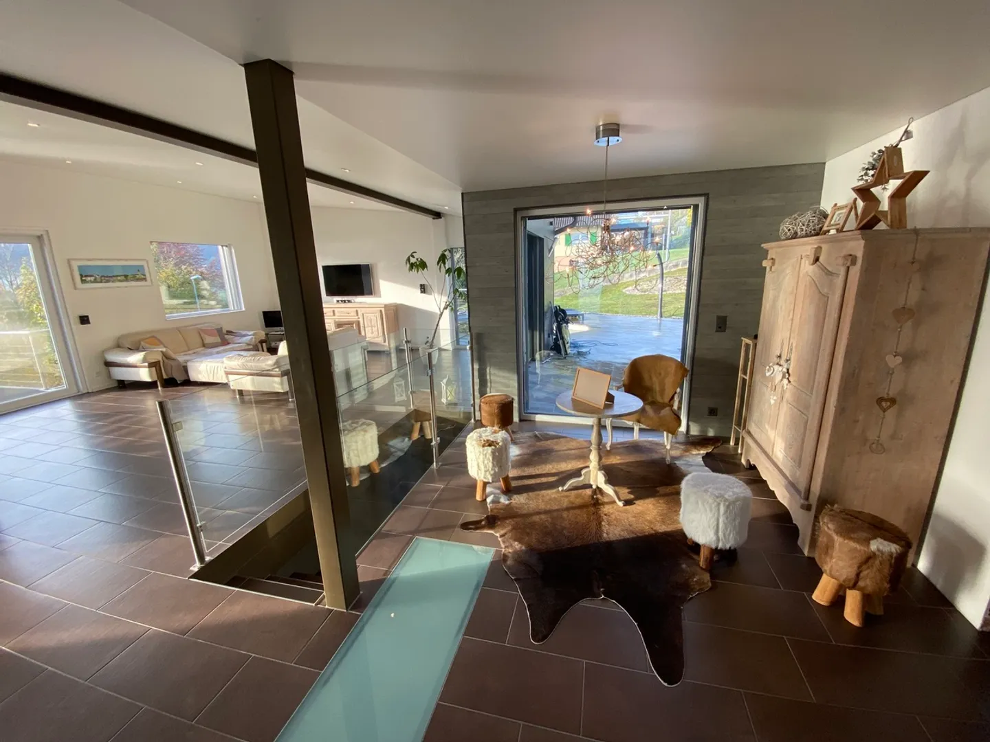 Casa familiare con piscina - Foto 5 di 32