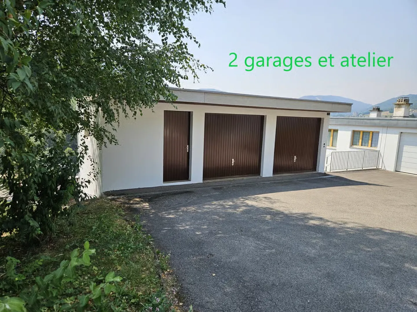 Geräumige 5,5-Zimmer-Wohnung mit Terrasse in Moutier mit freiem Blick, 2 Garagen - Foto 5 von 13