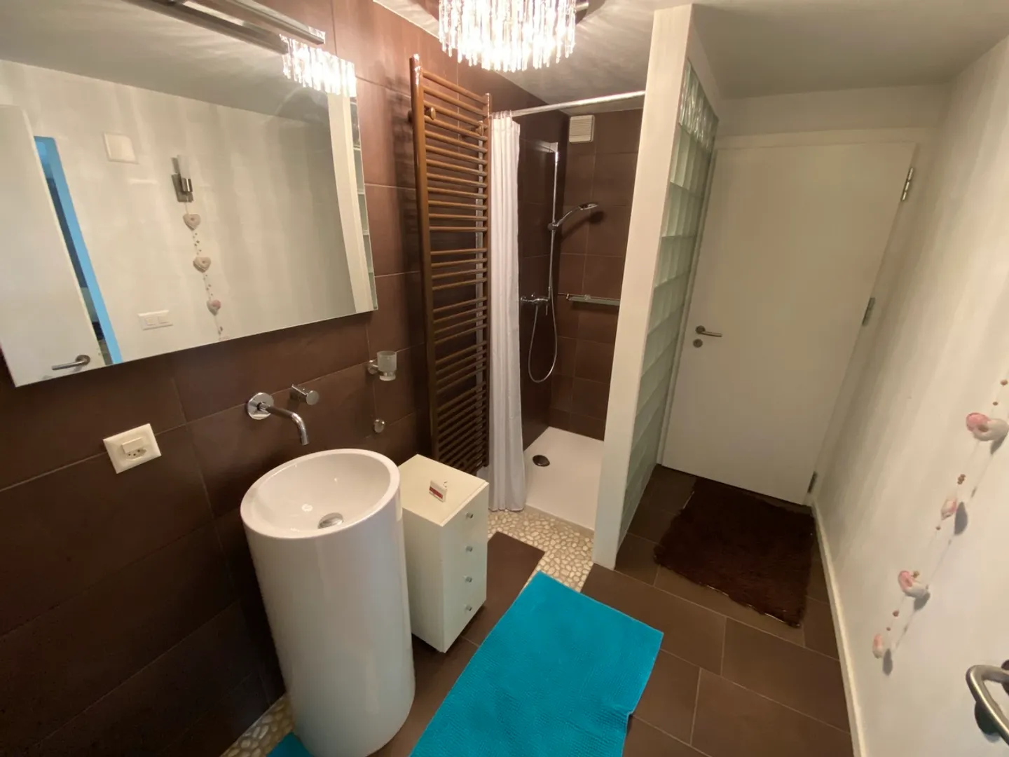 Casa familiare con piscina - Foto 14 di 32