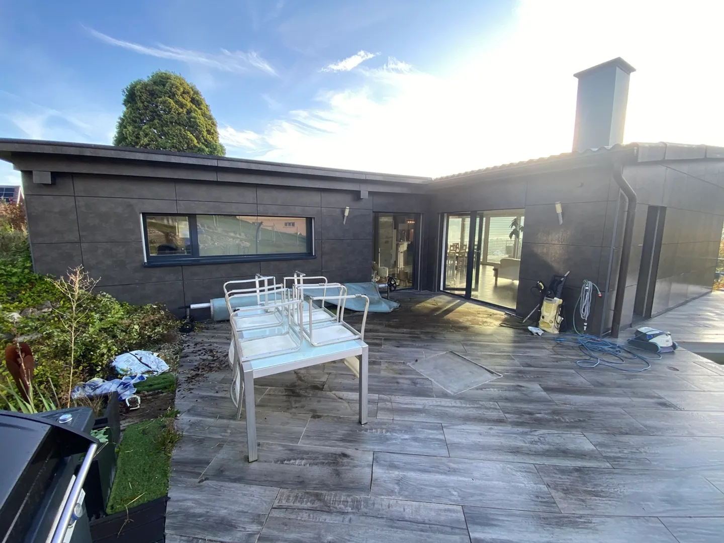 Casa familiare con piscina - Foto 24 di 32