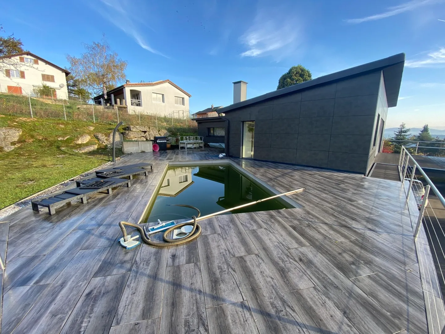 Casa familiare con piscina - Foto 27 di 32