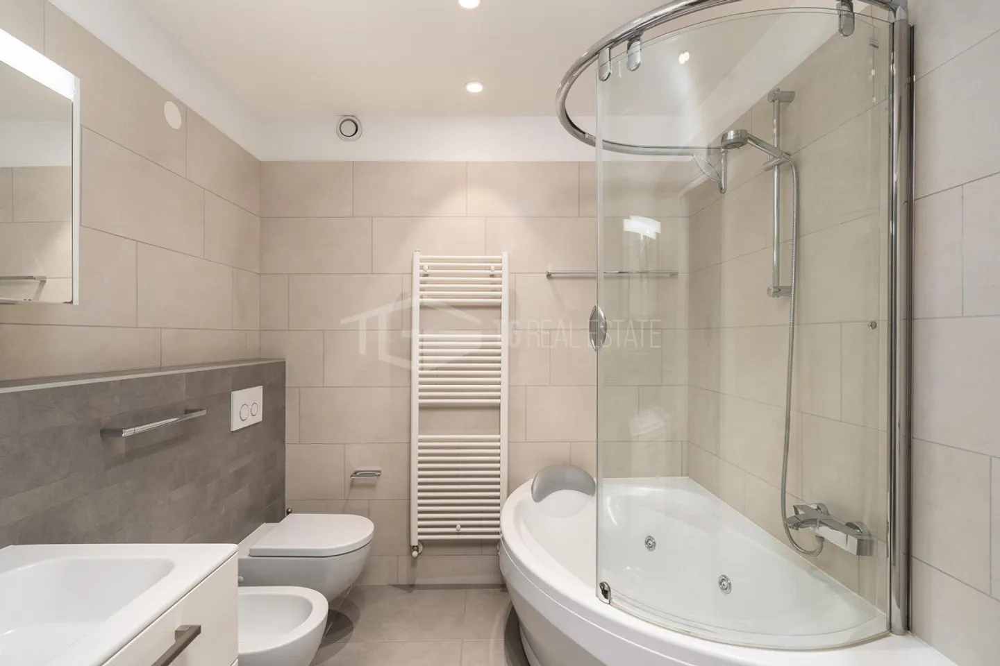 Geräumige Wohnung mit Garten - Foto 6 von 6