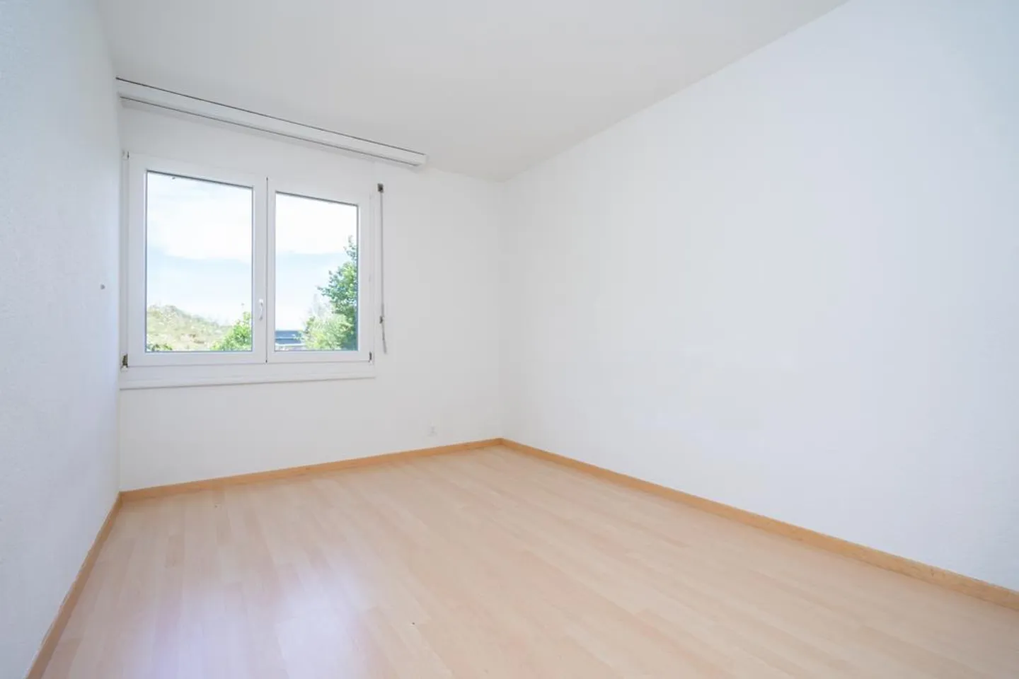 Helle 4.5-Zimmer-Wohnung mit Balkon - Foto 12 von 12
