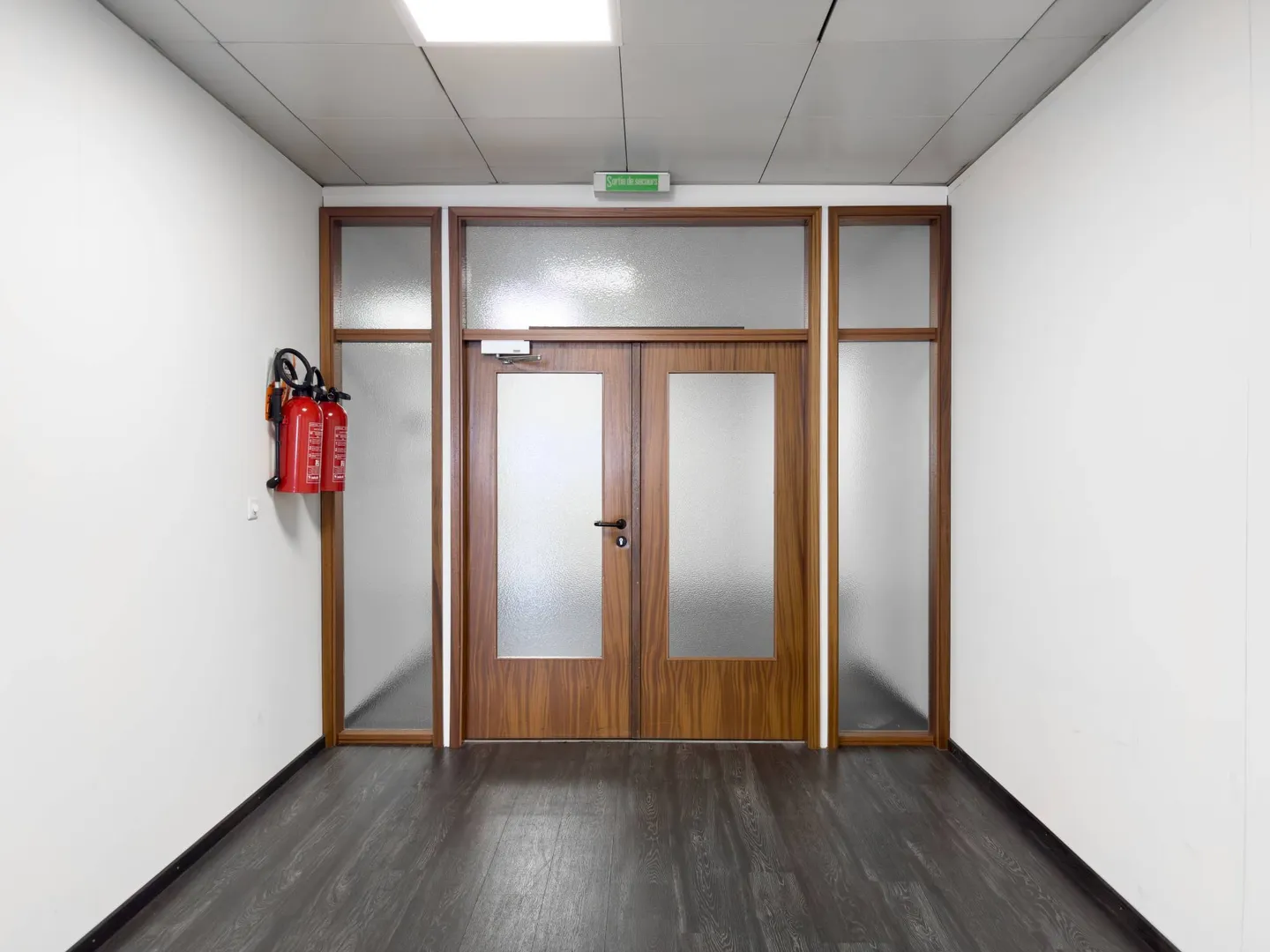Spazio uffici/laboratori di 337m2 a Satigny - Foto 8 di 11