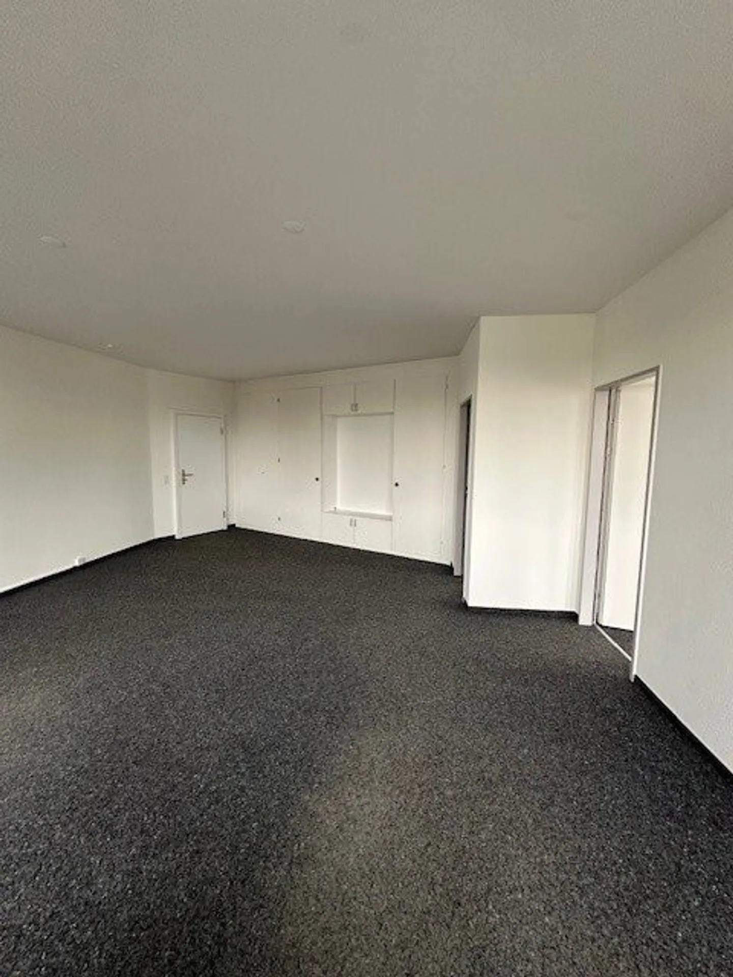 Modernes Büro in Zürich - Foto 3 von 8