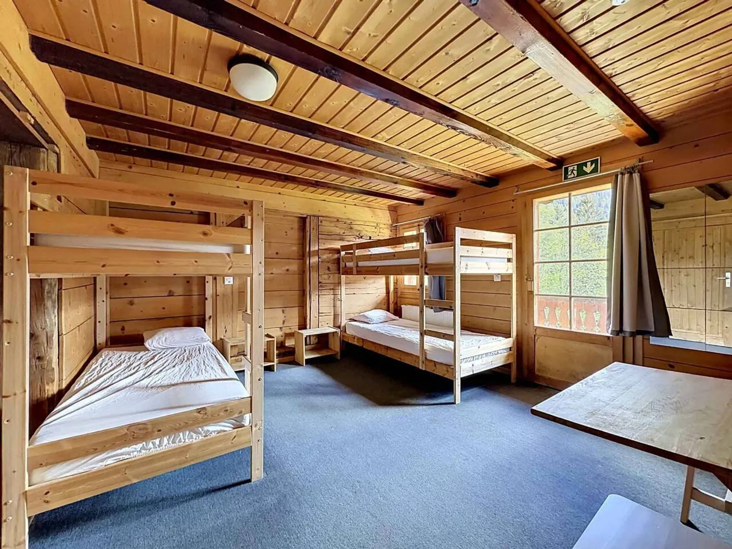 Authentic mountain chalet with large accommodation capacity - Photo 9 of 13