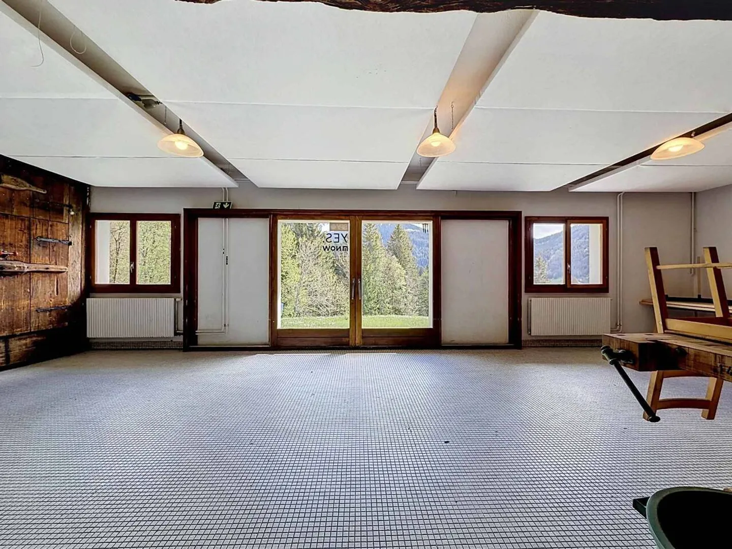 Authentic mountain chalet with large accommodation capacity - Photo 4 of 13