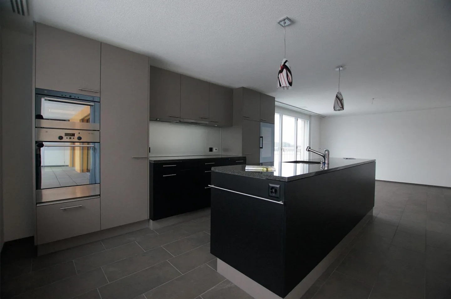 Spacious Garden Apartment at Hallwilersee in Tax-Friendly Municipality - Photo 4 of 22