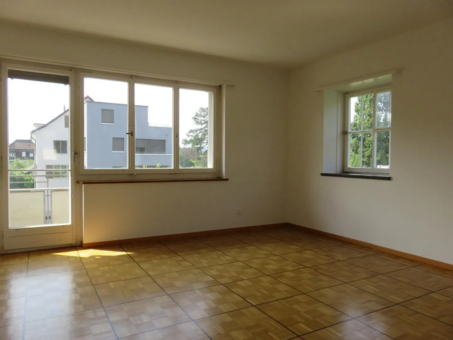 Beautiful old apartment - Photo 2 of 6