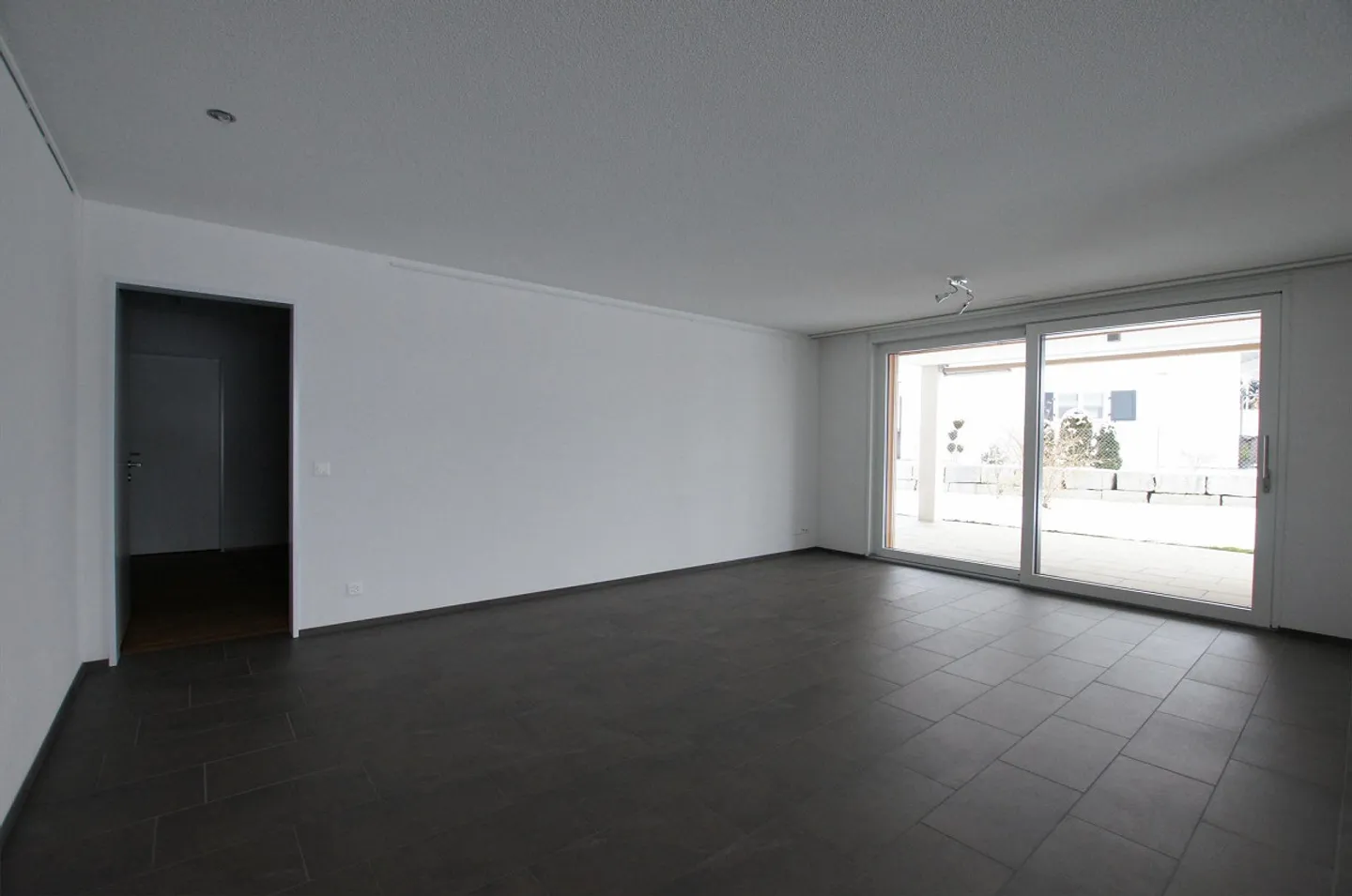 Spacious Garden Apartment at Hallwilersee in Tax-Friendly Municipality - Photo 2 of 22