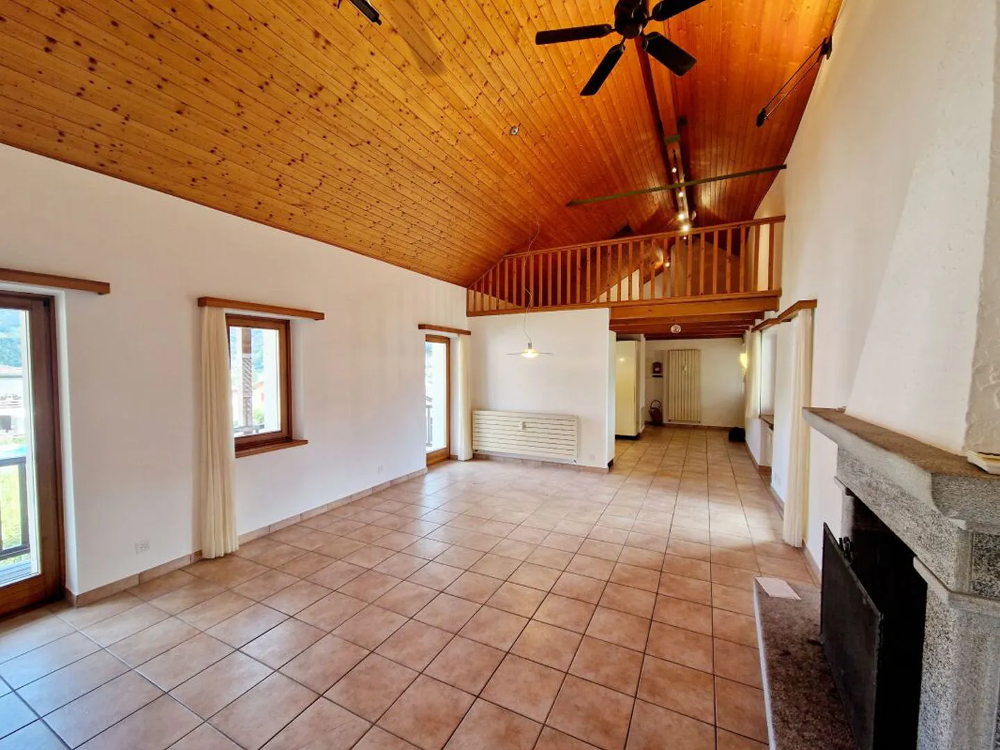 Romantico appartamento nel nucleo, con ascensore e giardino - Foto 2 di 10