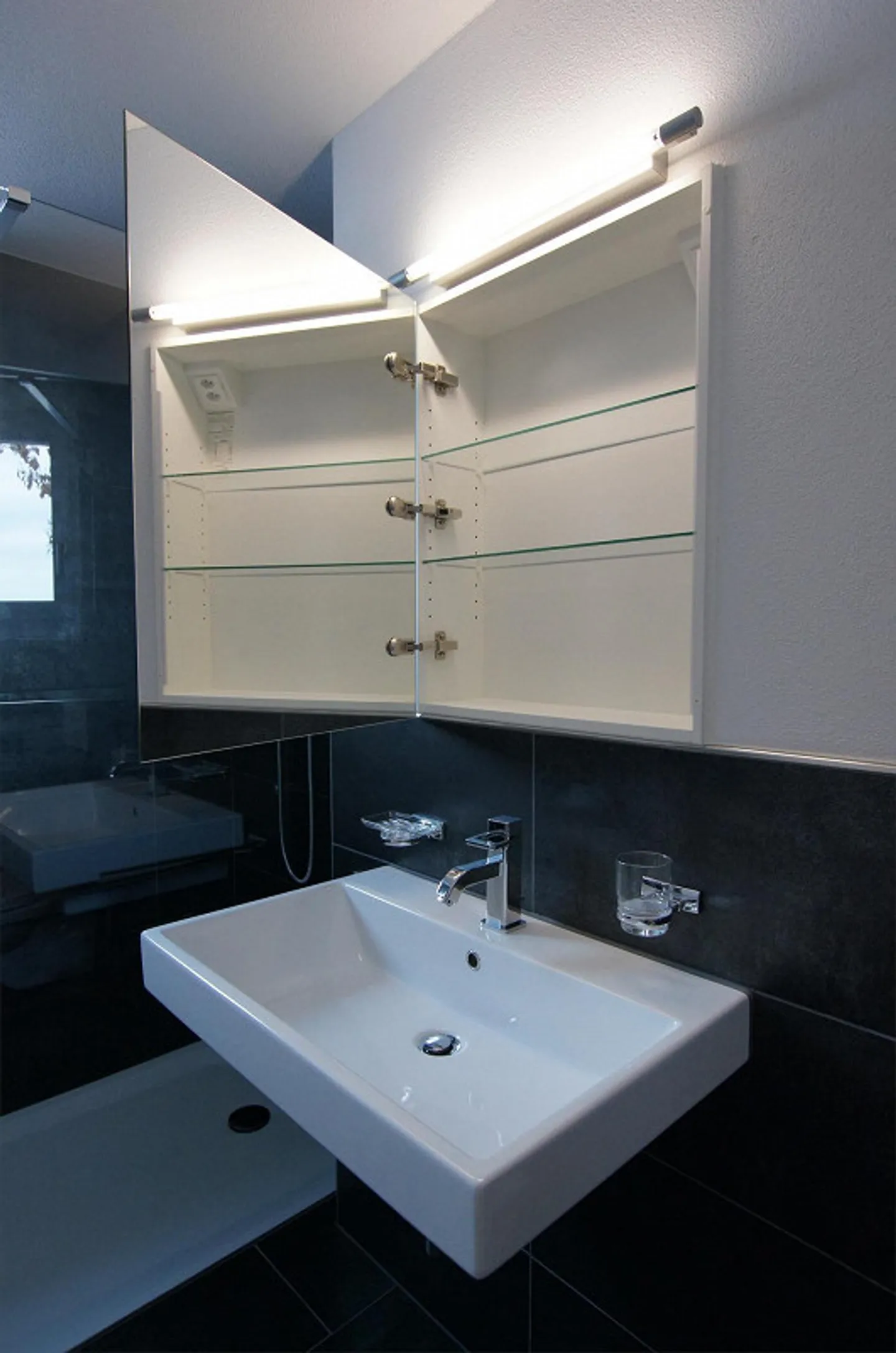 Spacious Garden Apartment at Hallwilersee in Tax-Friendly Municipality - Photo 16 of 22