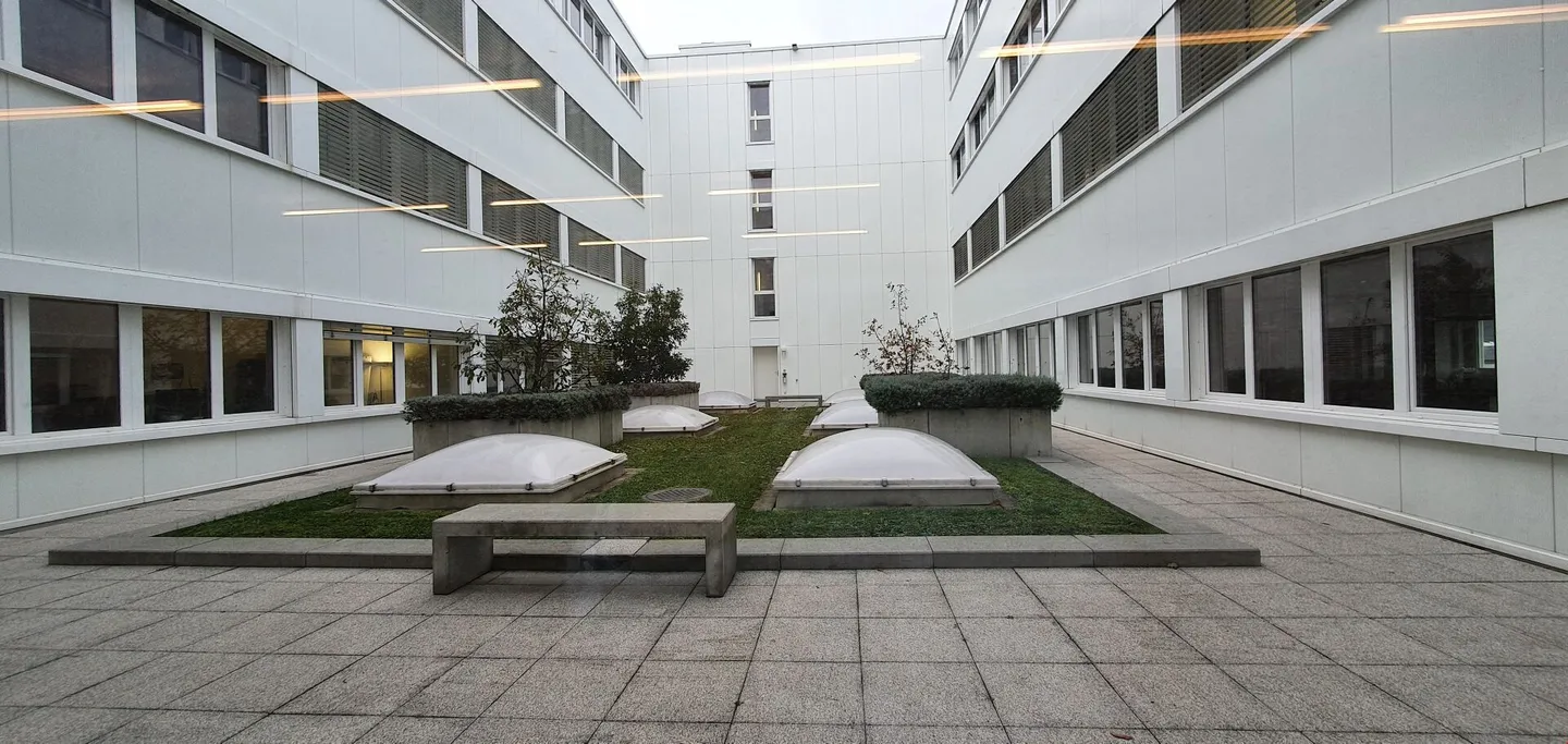 Ausgebaute Bürofläche mit Sitzungszimmer - Foto 6 von 7